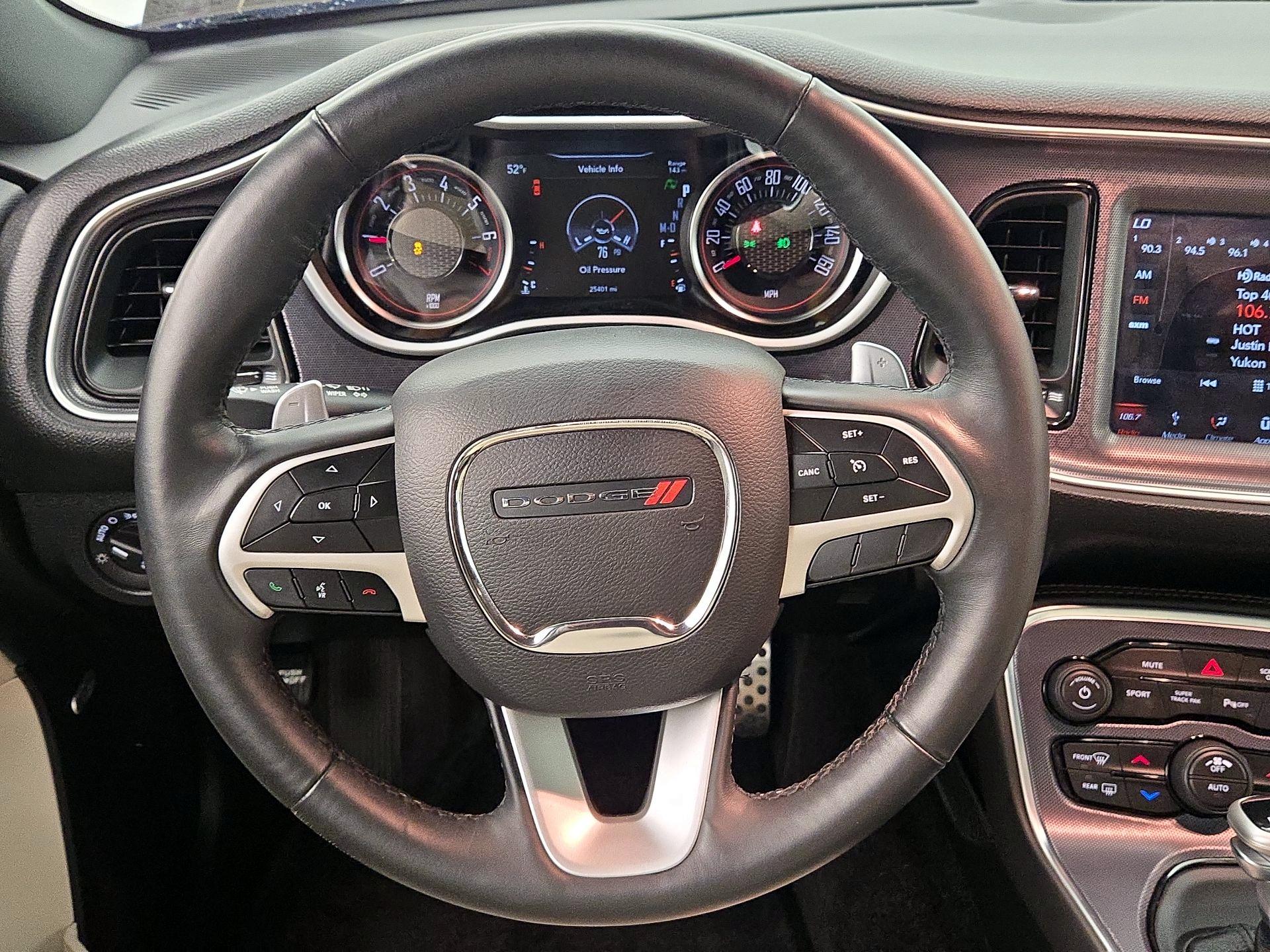 Thumbnail: 2018 Dodge Challenger - 10