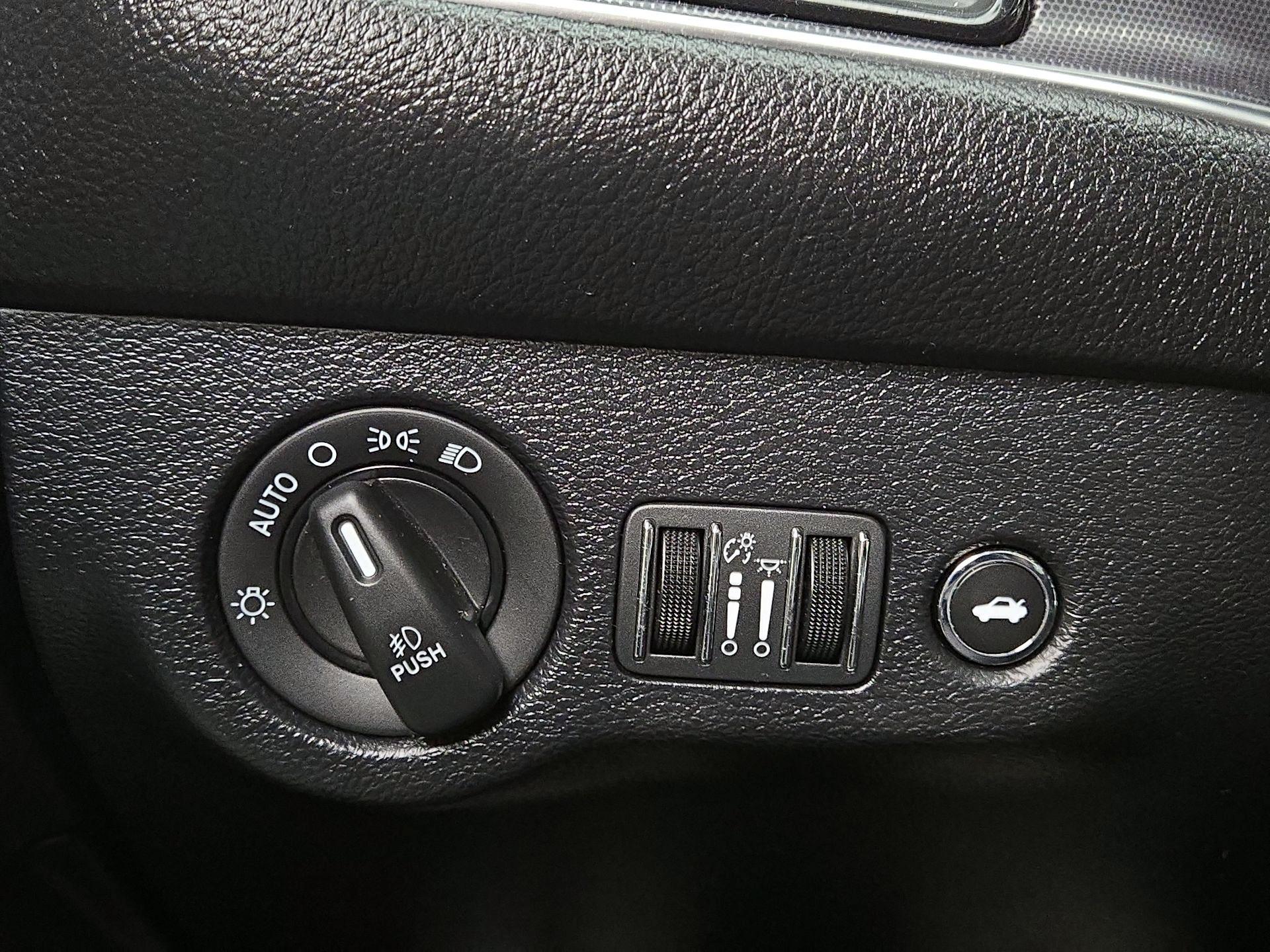 Thumbnail: 2018 Dodge Challenger - 13