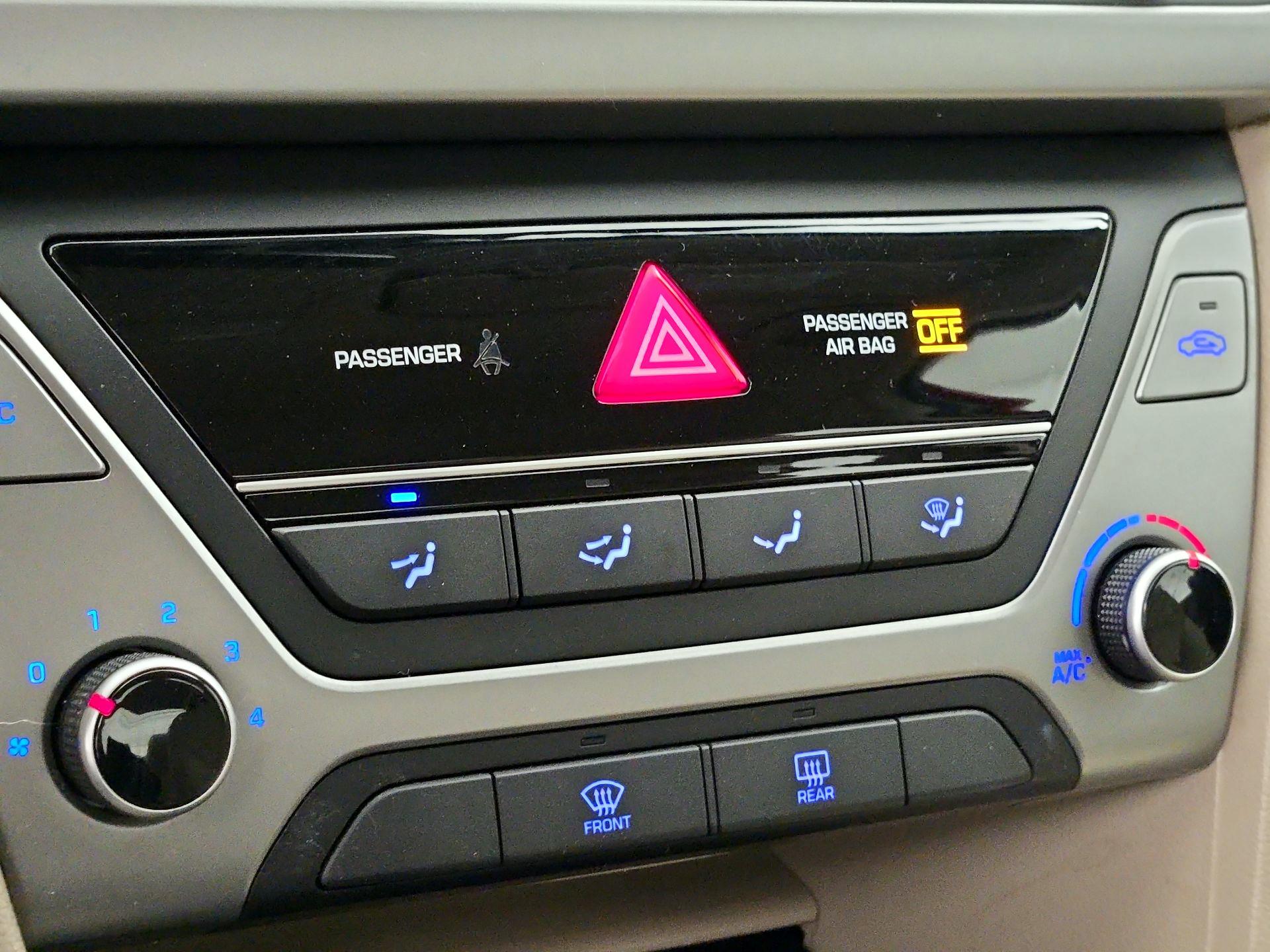 Thumbnail: 2018 Hyundai Elantra - 15