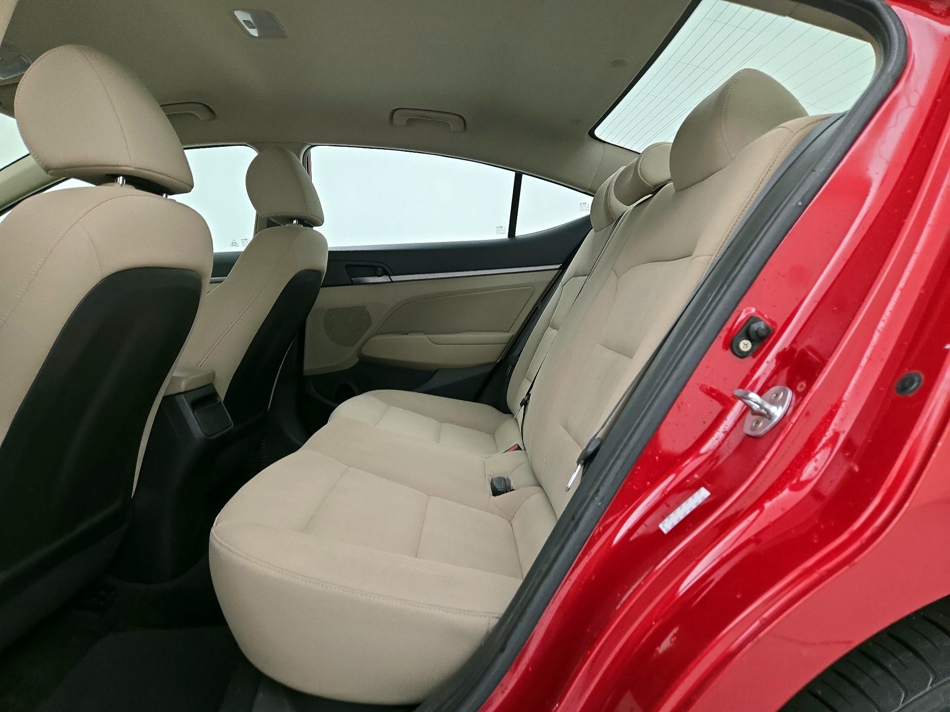 Thumbnail: 2018 Hyundai Elantra - 18