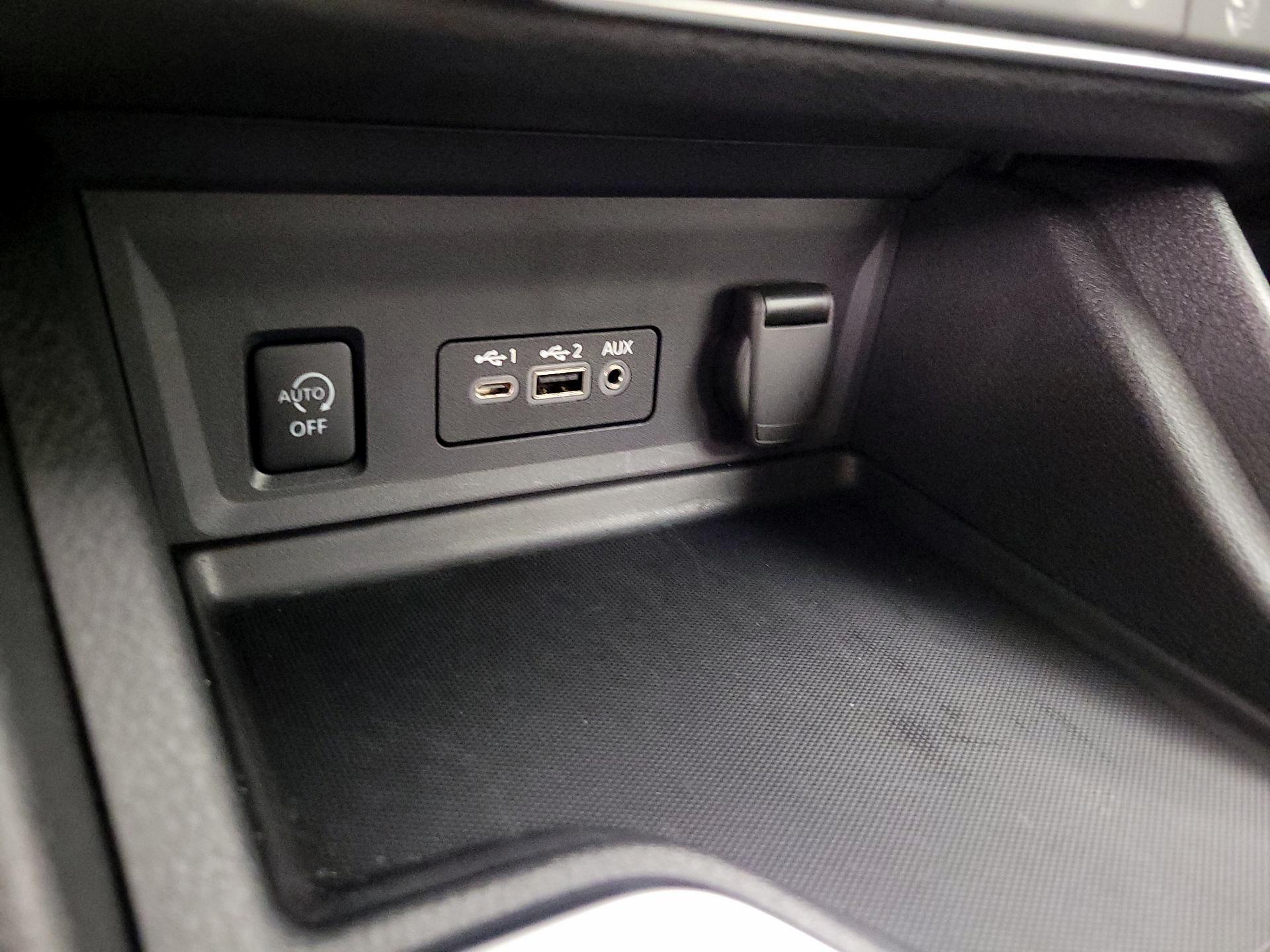 Thumbnail: 2024 Nissan Sentra - 18