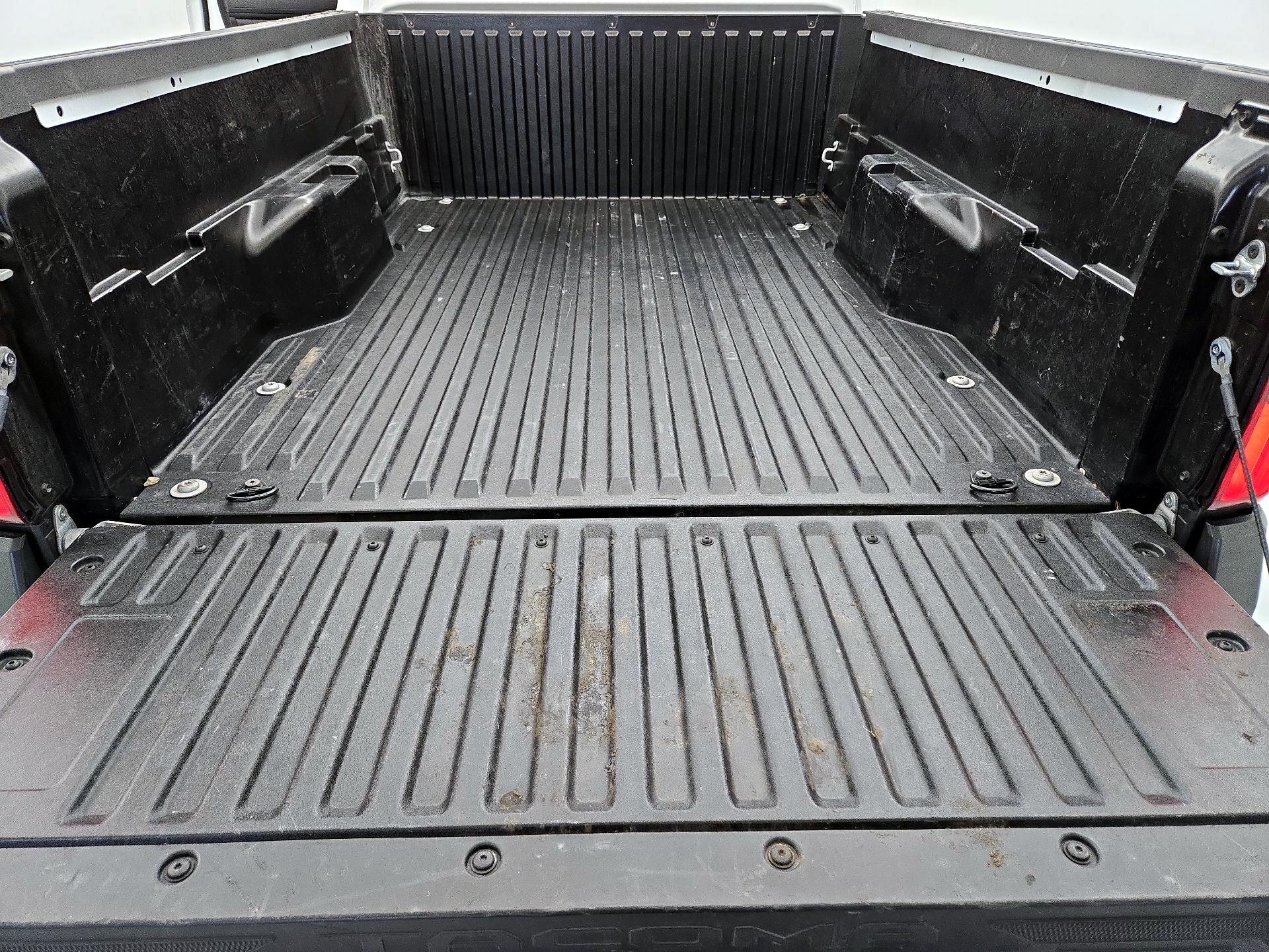 Thumbnail: 2024 Toyota Tacoma - 19