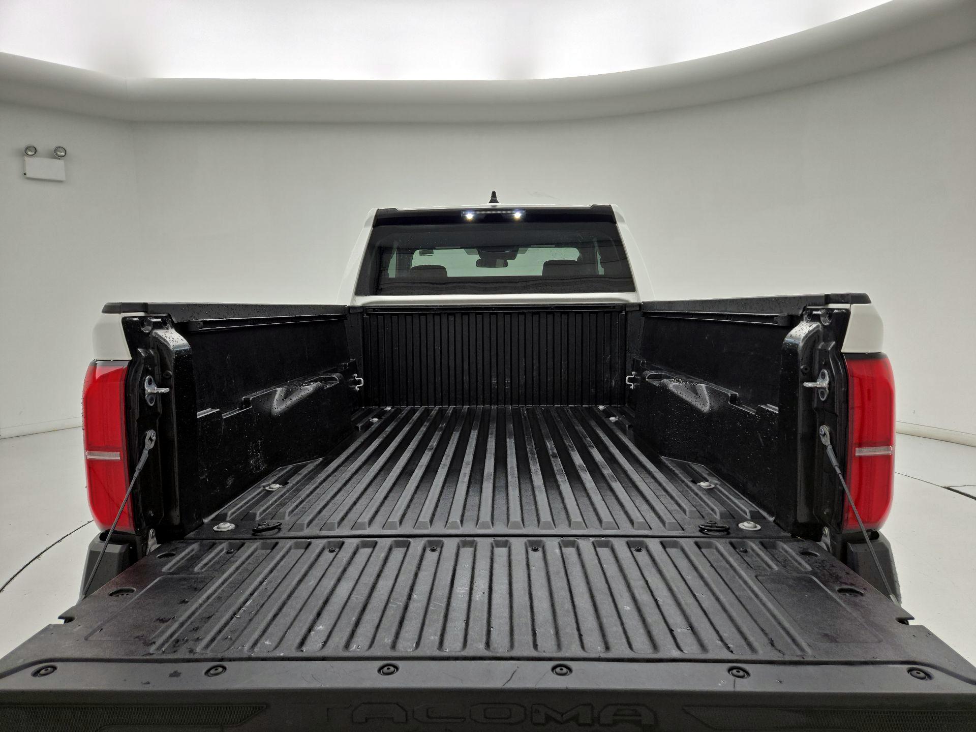 Thumbnail: 2024 Toyota Tacoma - 19