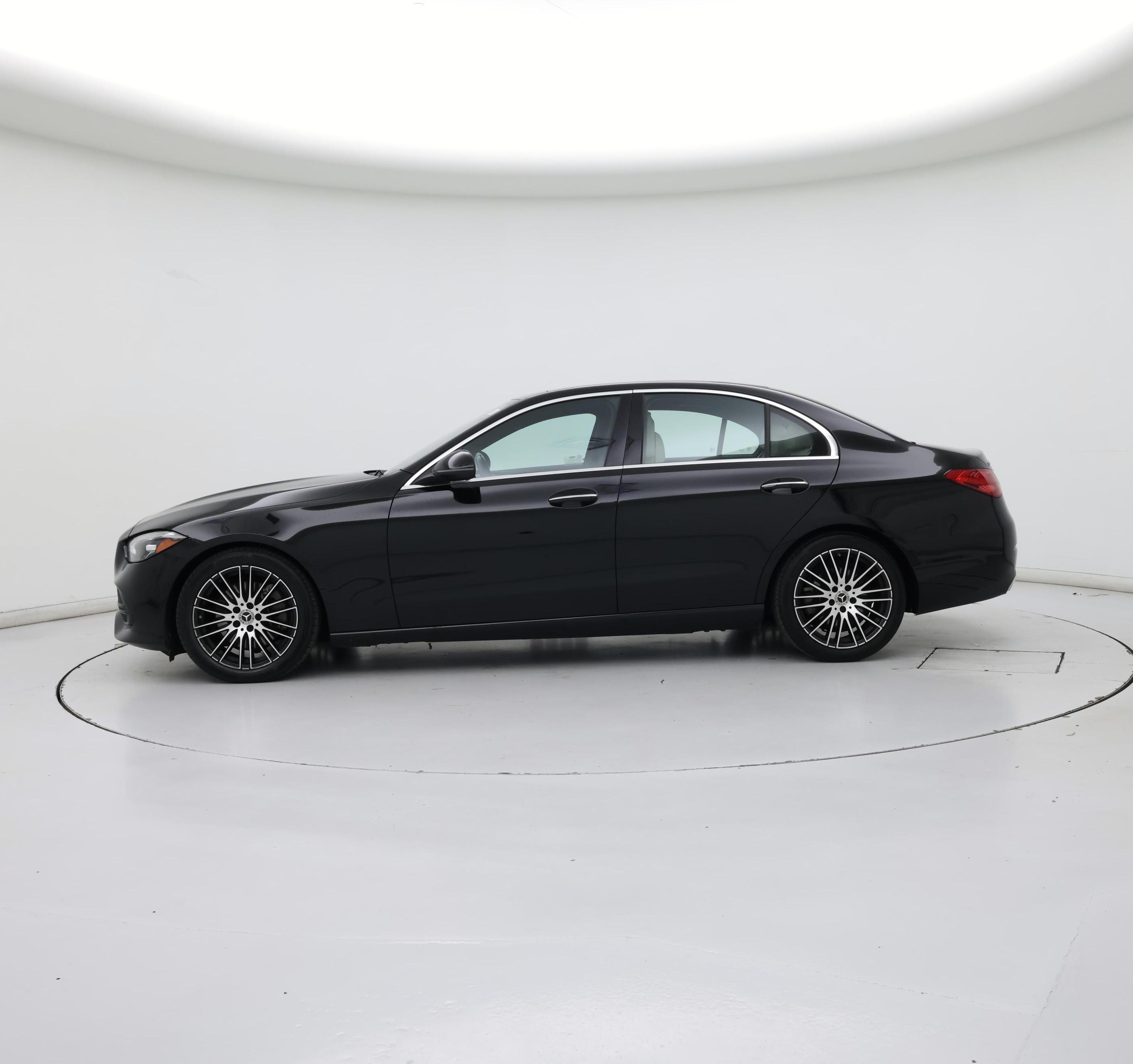 Thumbnail: 2023 Mercedes-Benz C-Class - 3