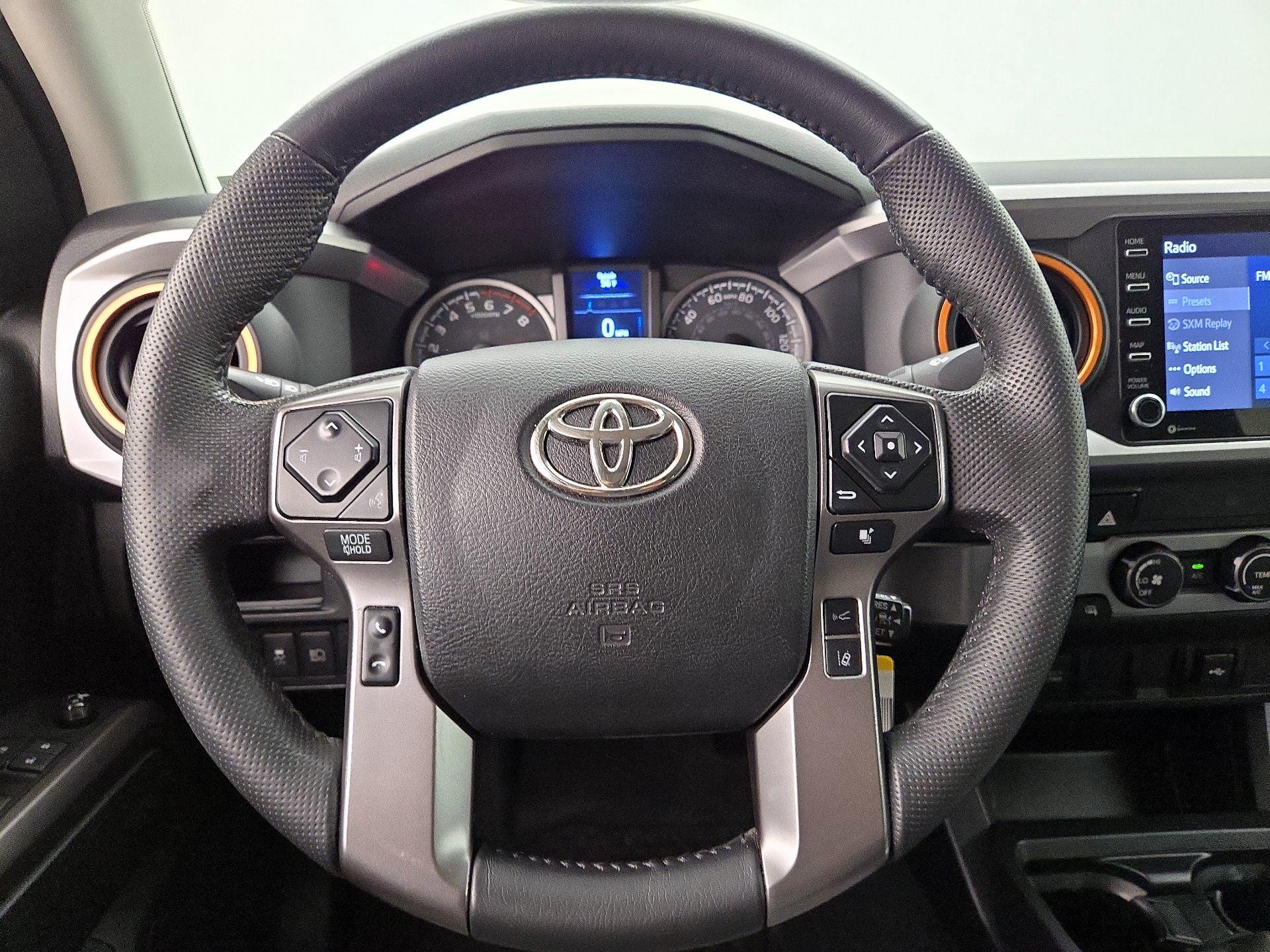 Thumbnail: 2022 Toyota Tacoma - 10