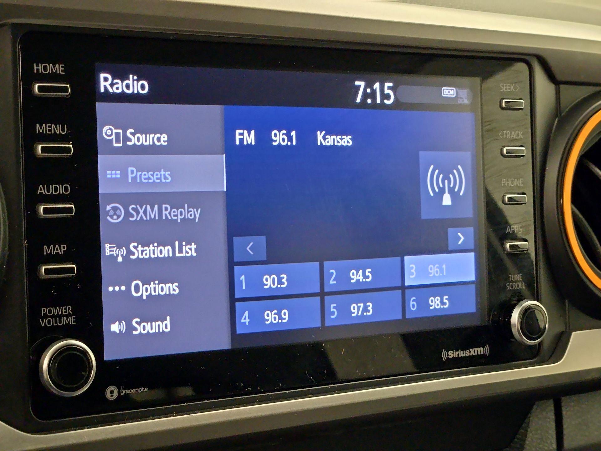 Thumbnail: 2022 Toyota Tacoma - 14