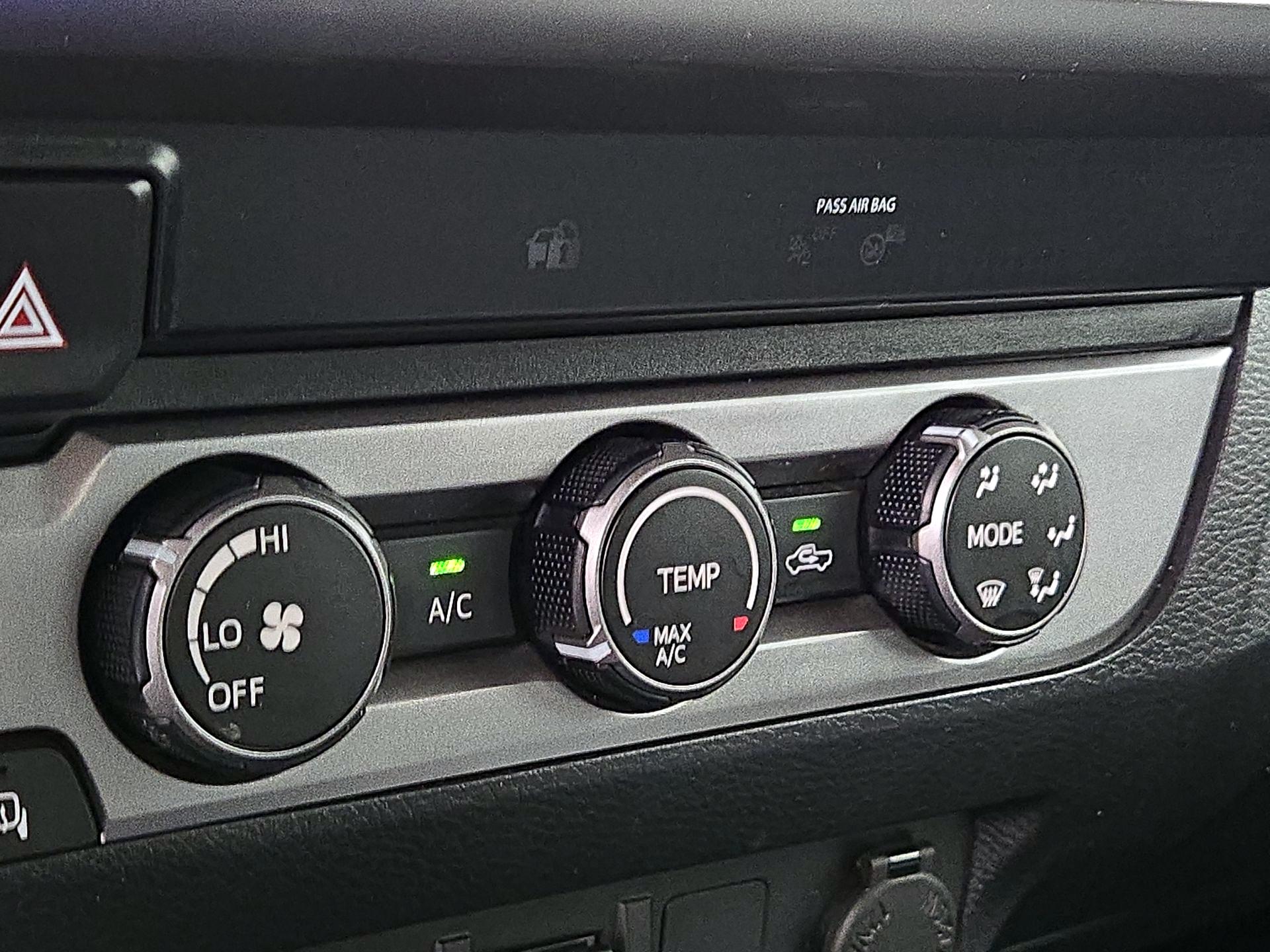 Thumbnail: 2022 Toyota Tacoma - 15