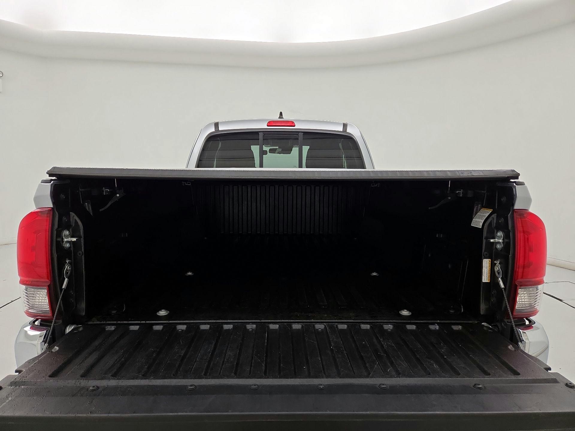 Thumbnail: 2022 Toyota Tacoma - 19