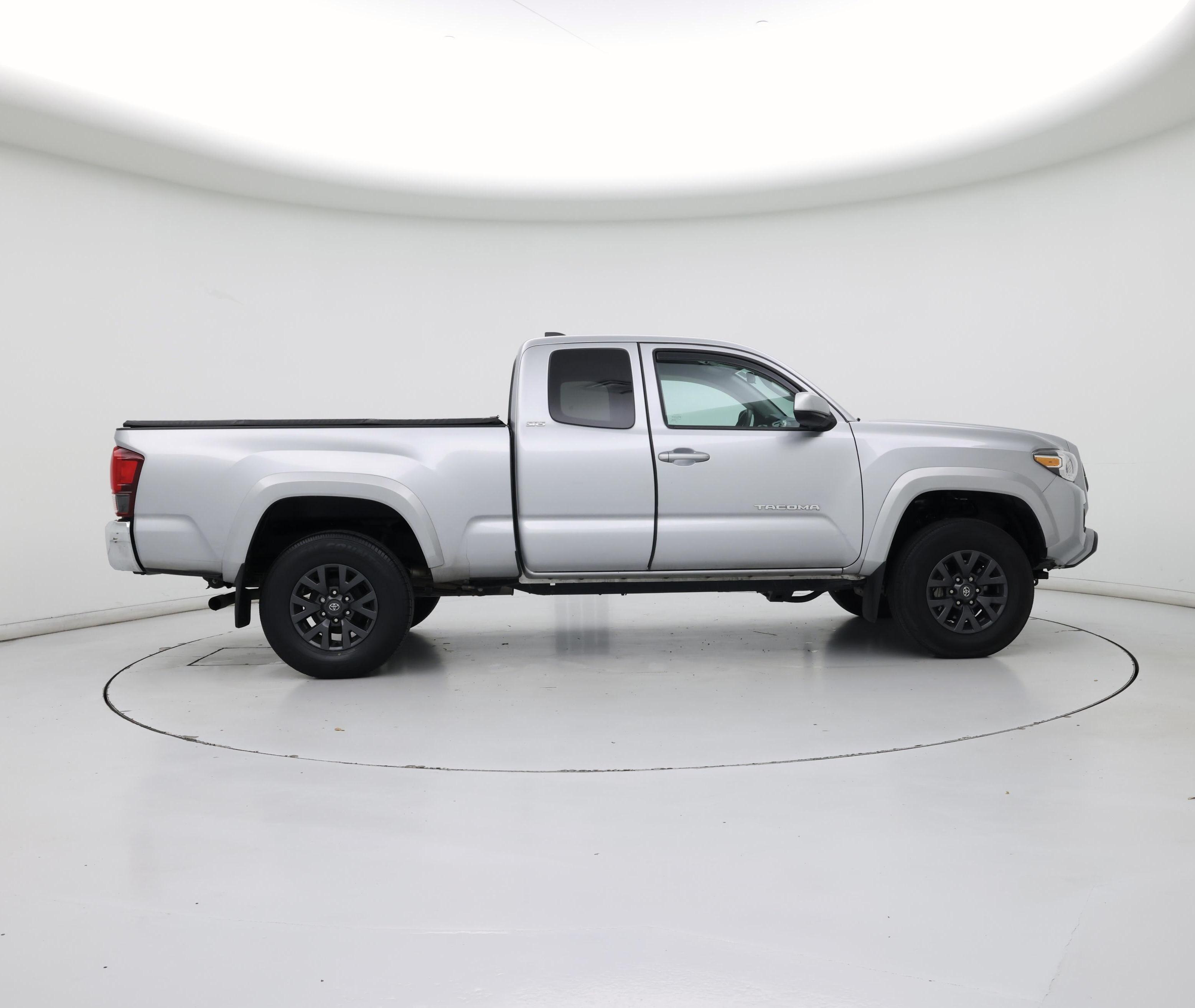 Thumbnail: 2022 Toyota Tacoma - 7