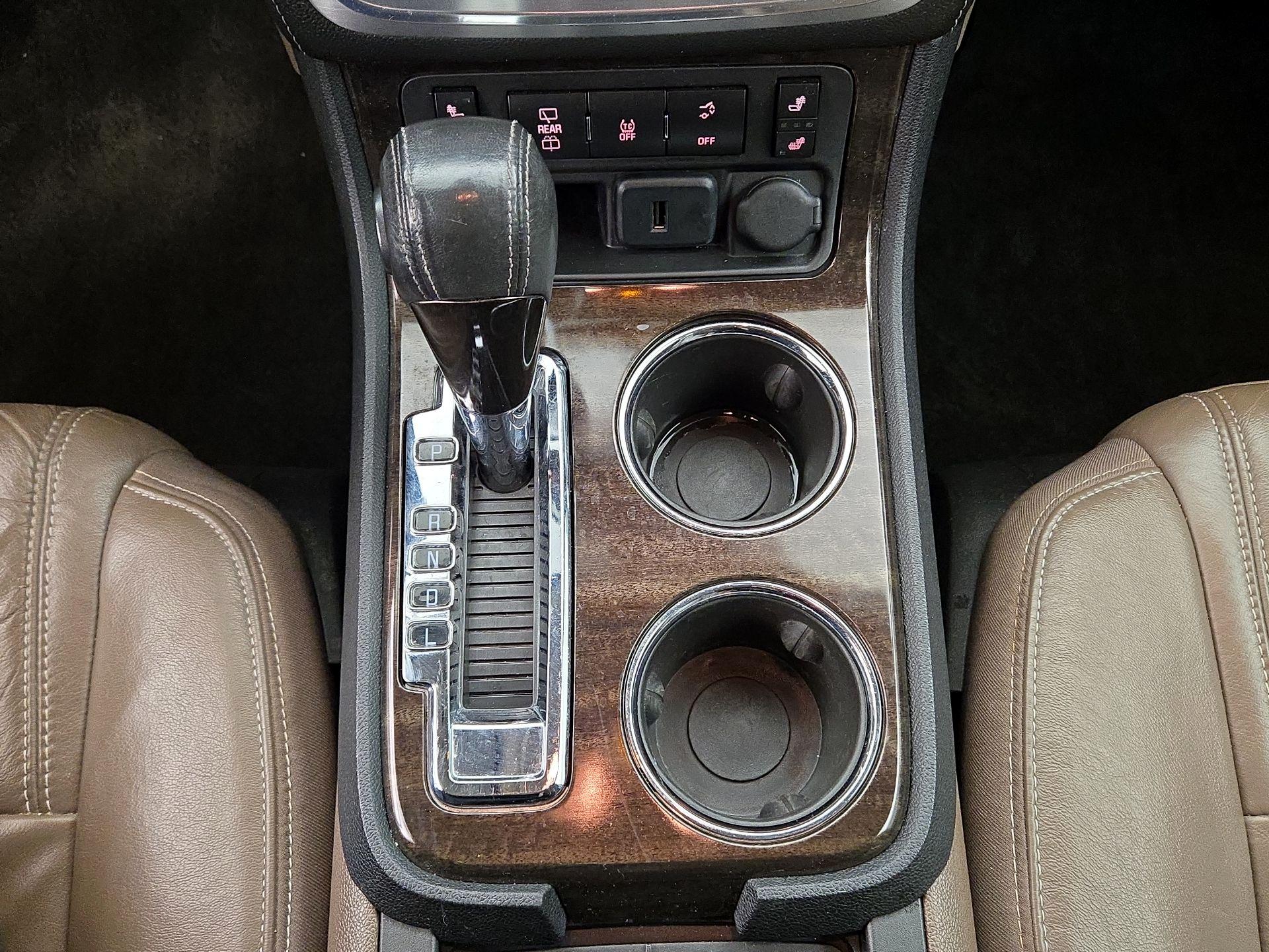 Thumbnail: 2015 GMC Acadia - 17