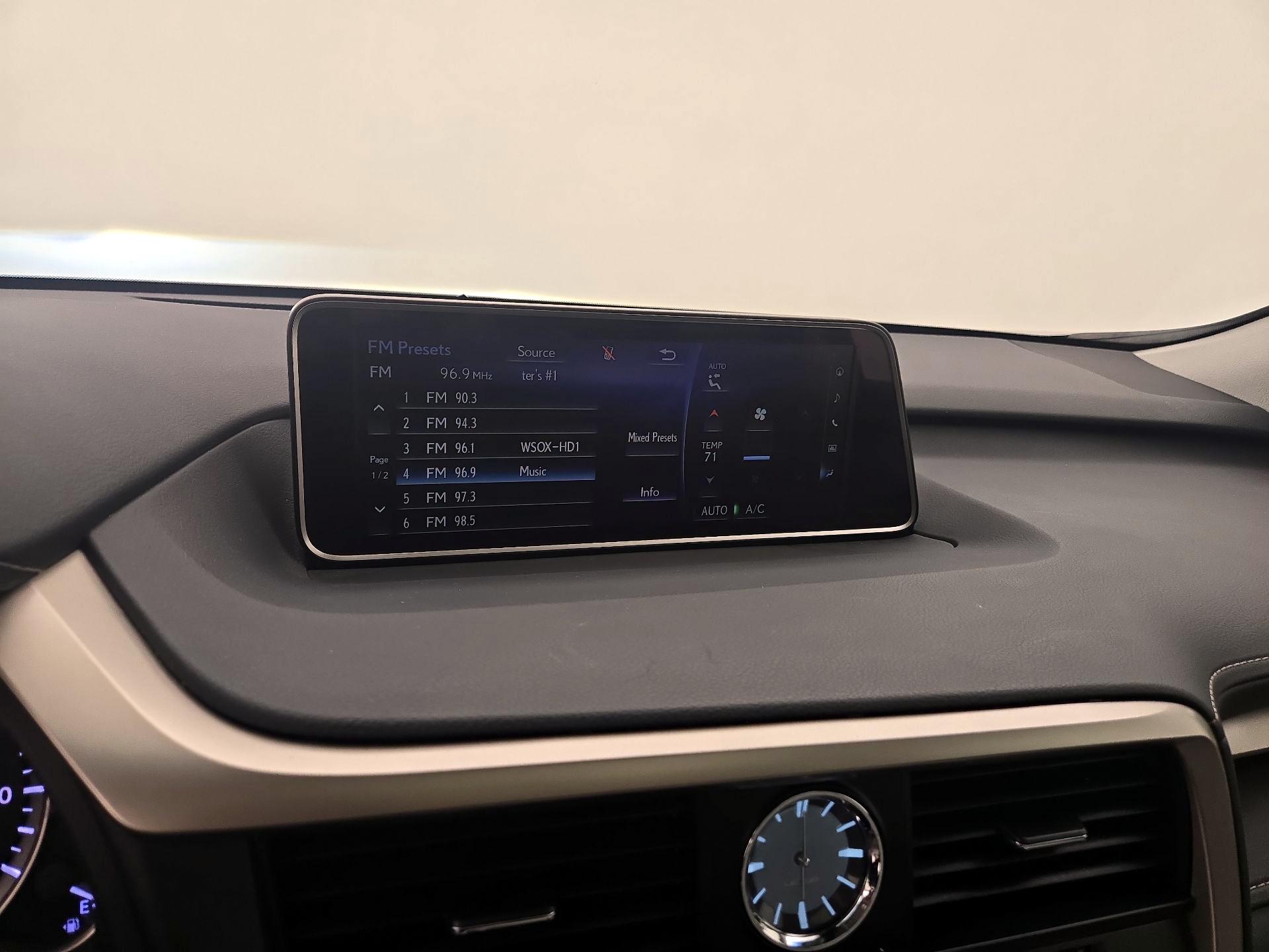 Thumbnail: 2019 Lexus RX - 14