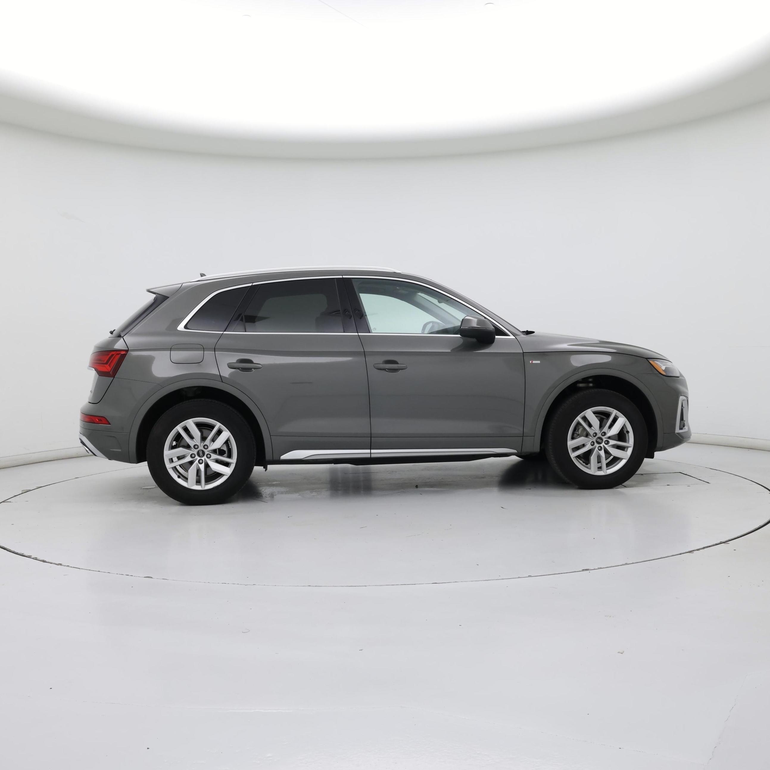 Thumbnail: 2023 Audi Q5 - 7