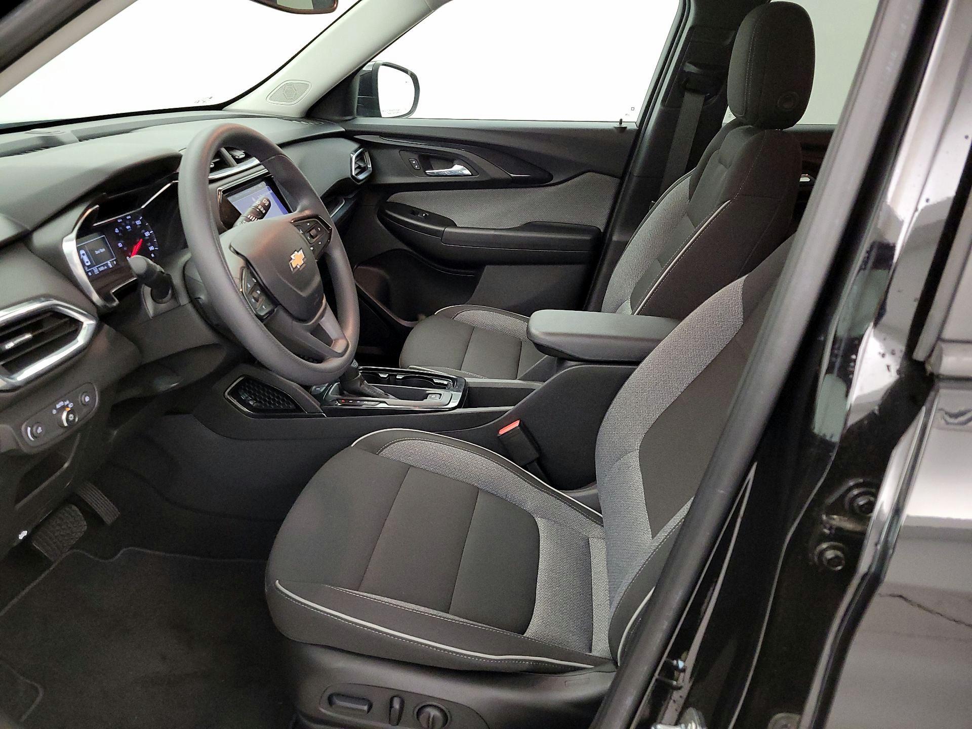 Thumbnail: 2022 Chevrolet TrailBlazer - 11