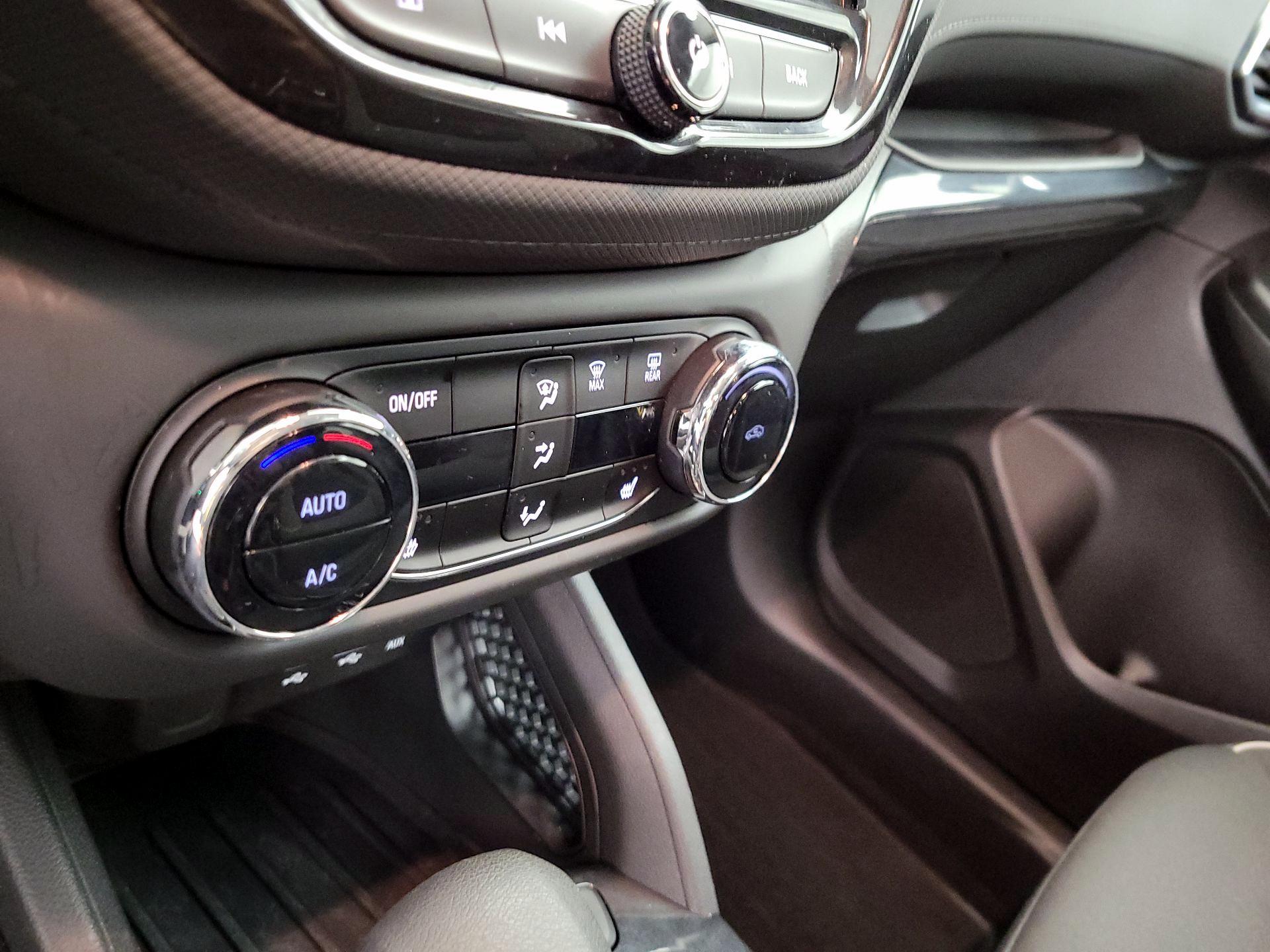 Thumbnail: 2022 Chevrolet TrailBlazer - 16