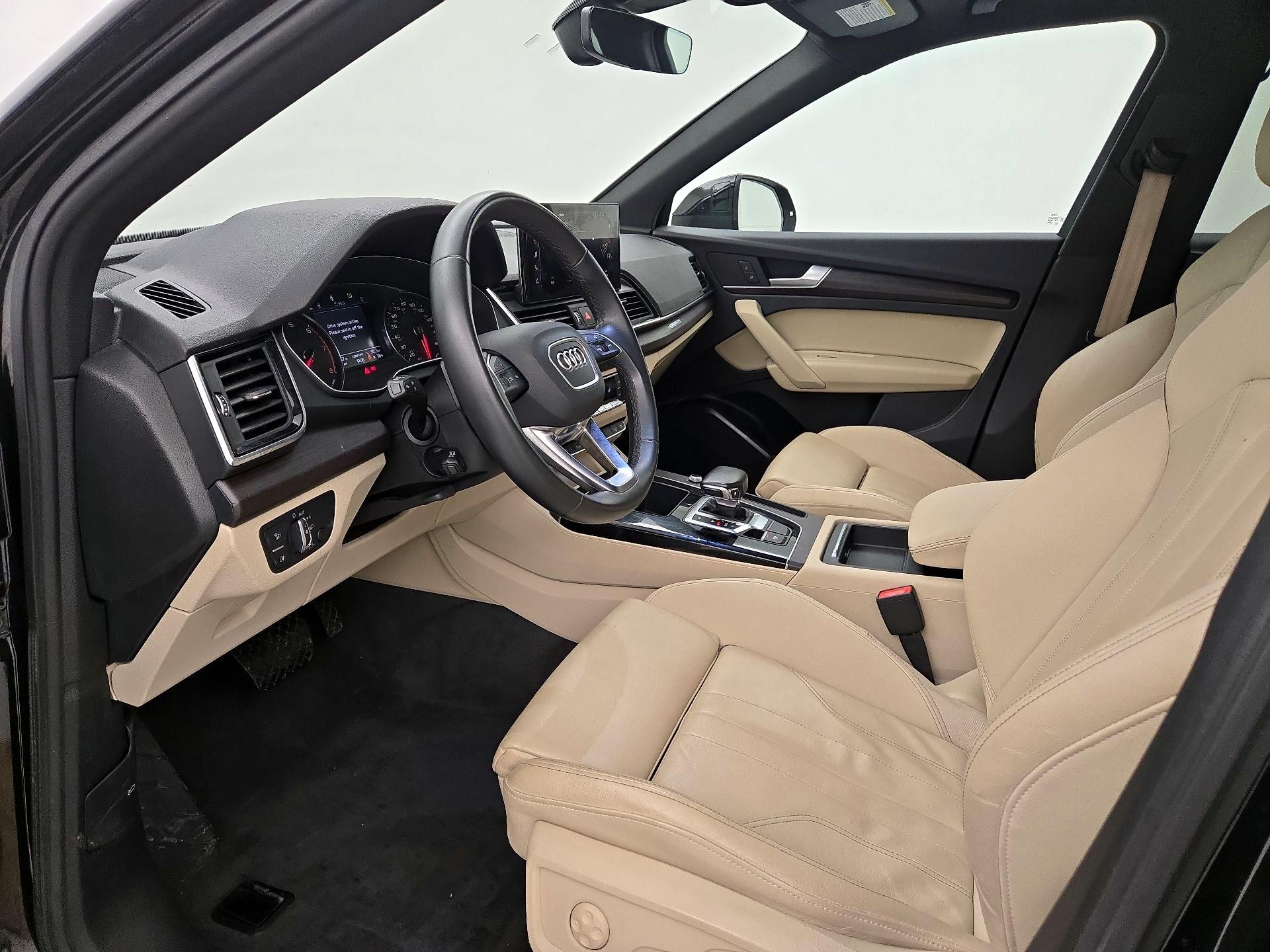 Thumbnail: 2022 Audi Q5 - 11