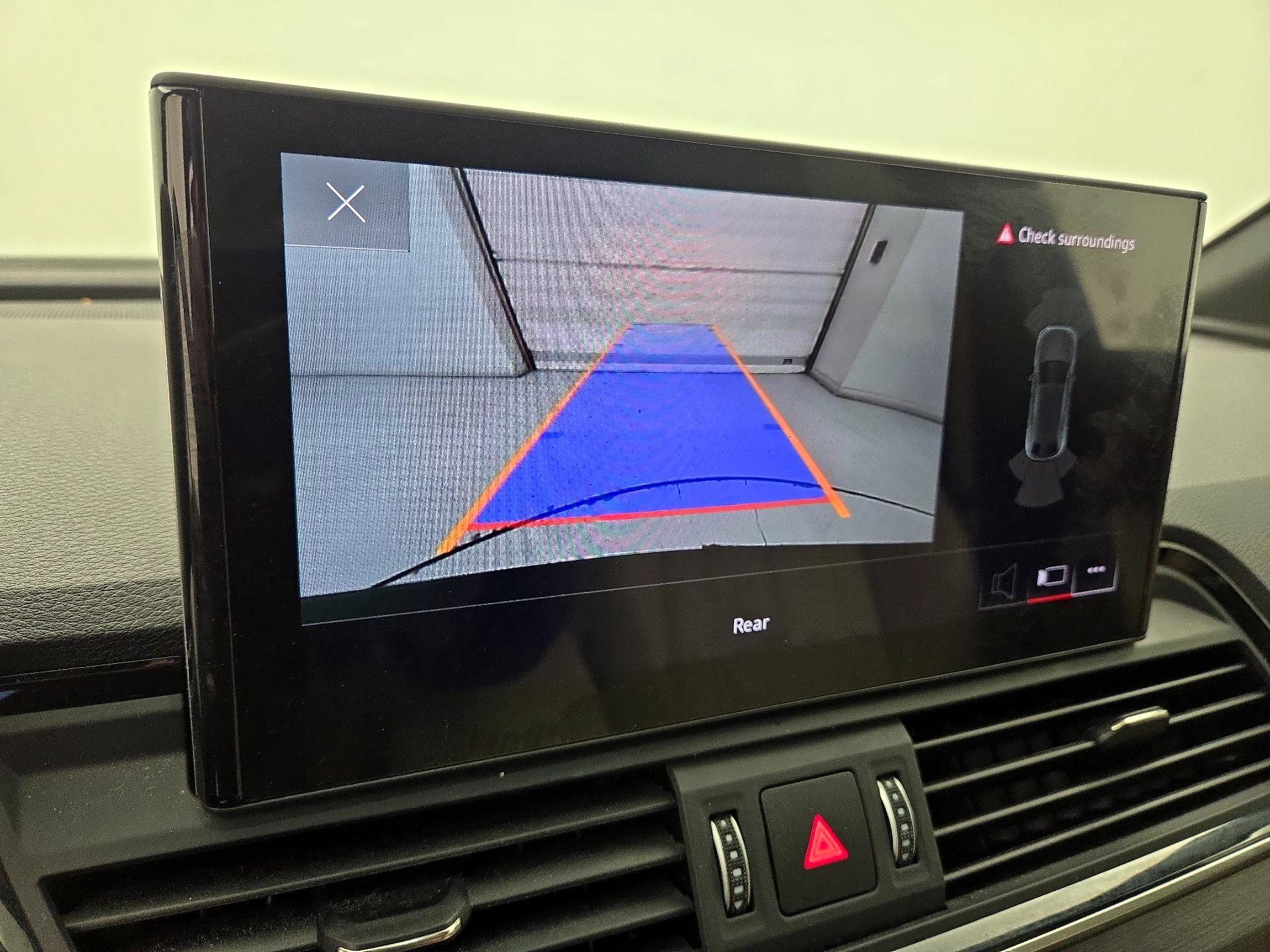 Thumbnail: 2022 Audi Q5 - 14