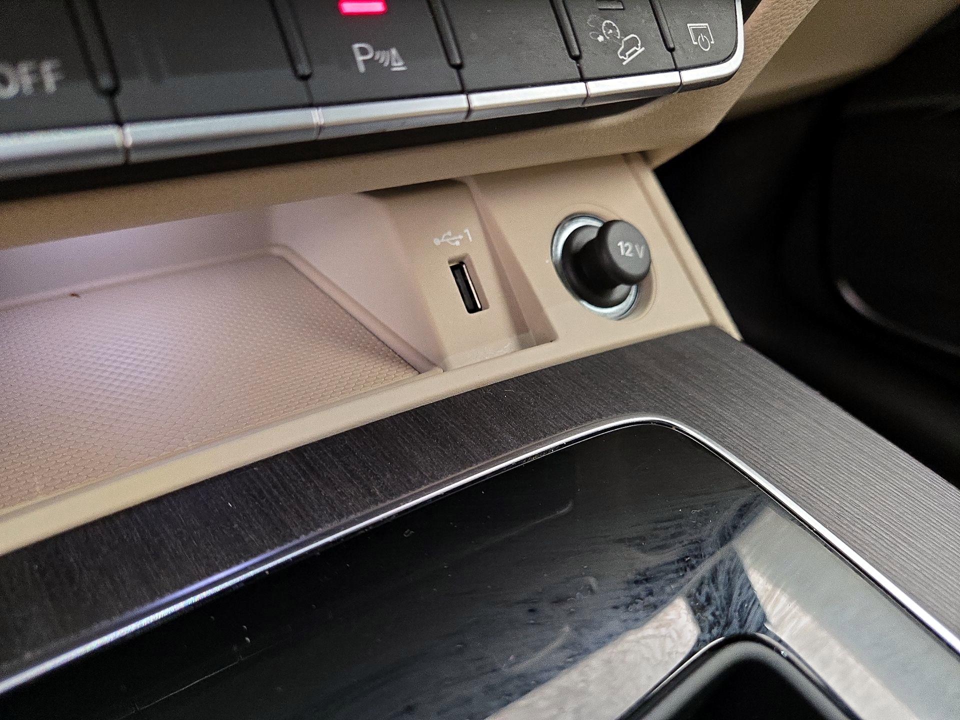 Thumbnail: 2022 Audi Q5 - 18