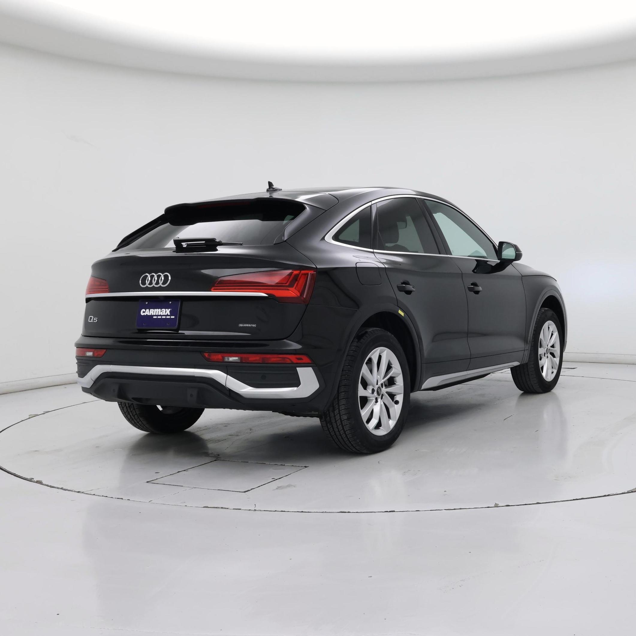 Thumbnail: 2022 Audi Q5 - 8