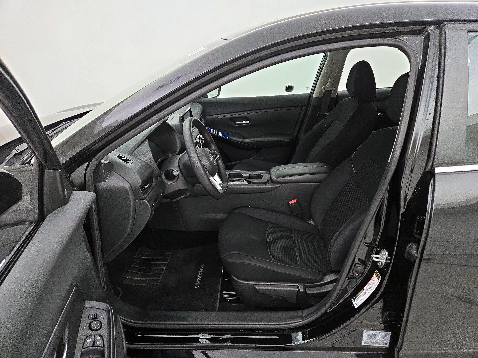 Thumbnail: 2021 Nissan Sentra - 11