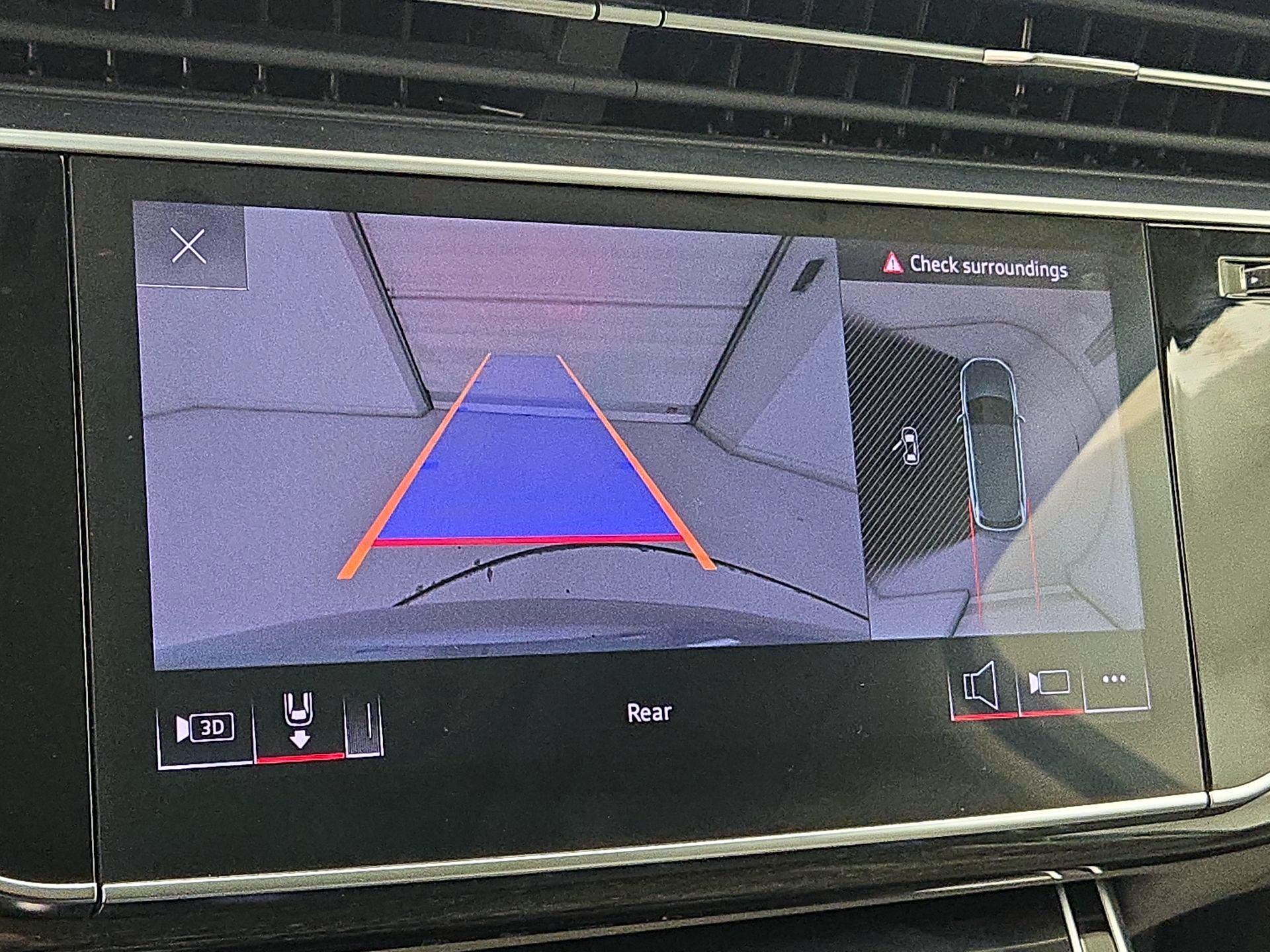 Thumbnail: 2021 Audi Q7 - 14