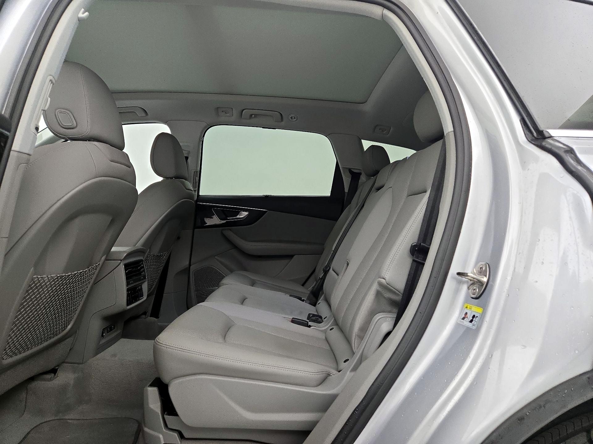 Thumbnail: 2021 Audi Q7 - 20