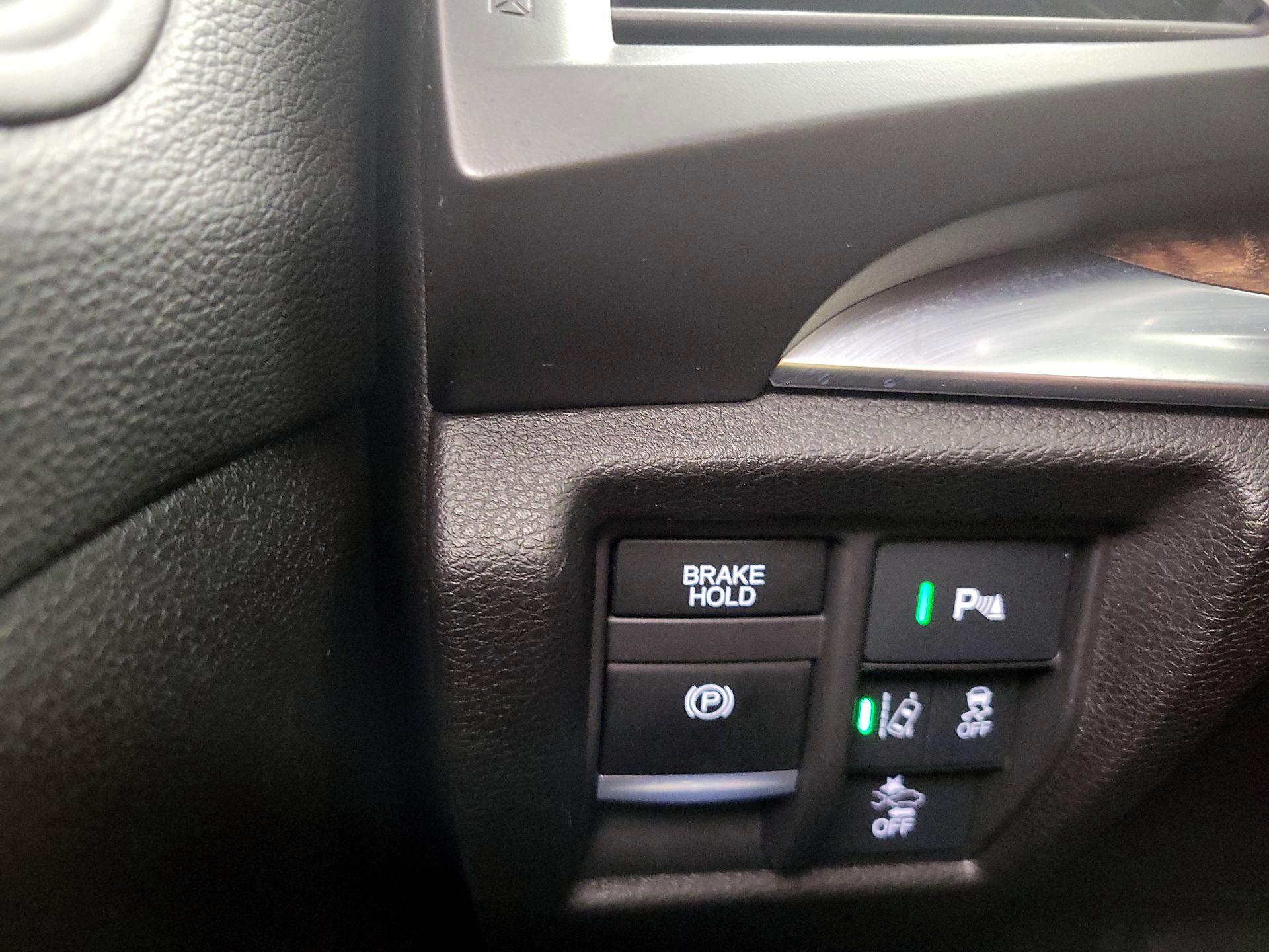 Thumbnail: 2019 Acura MDX - 13