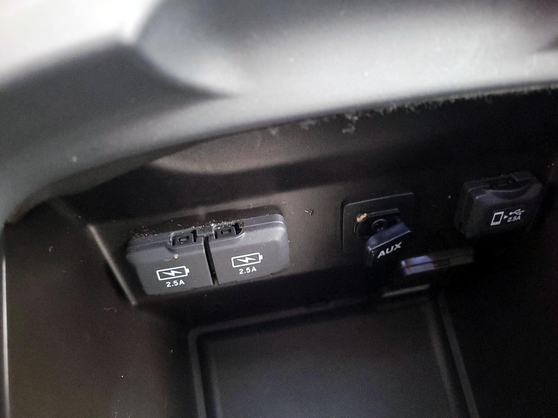 Thumbnail: 2019 Acura MDX - 19