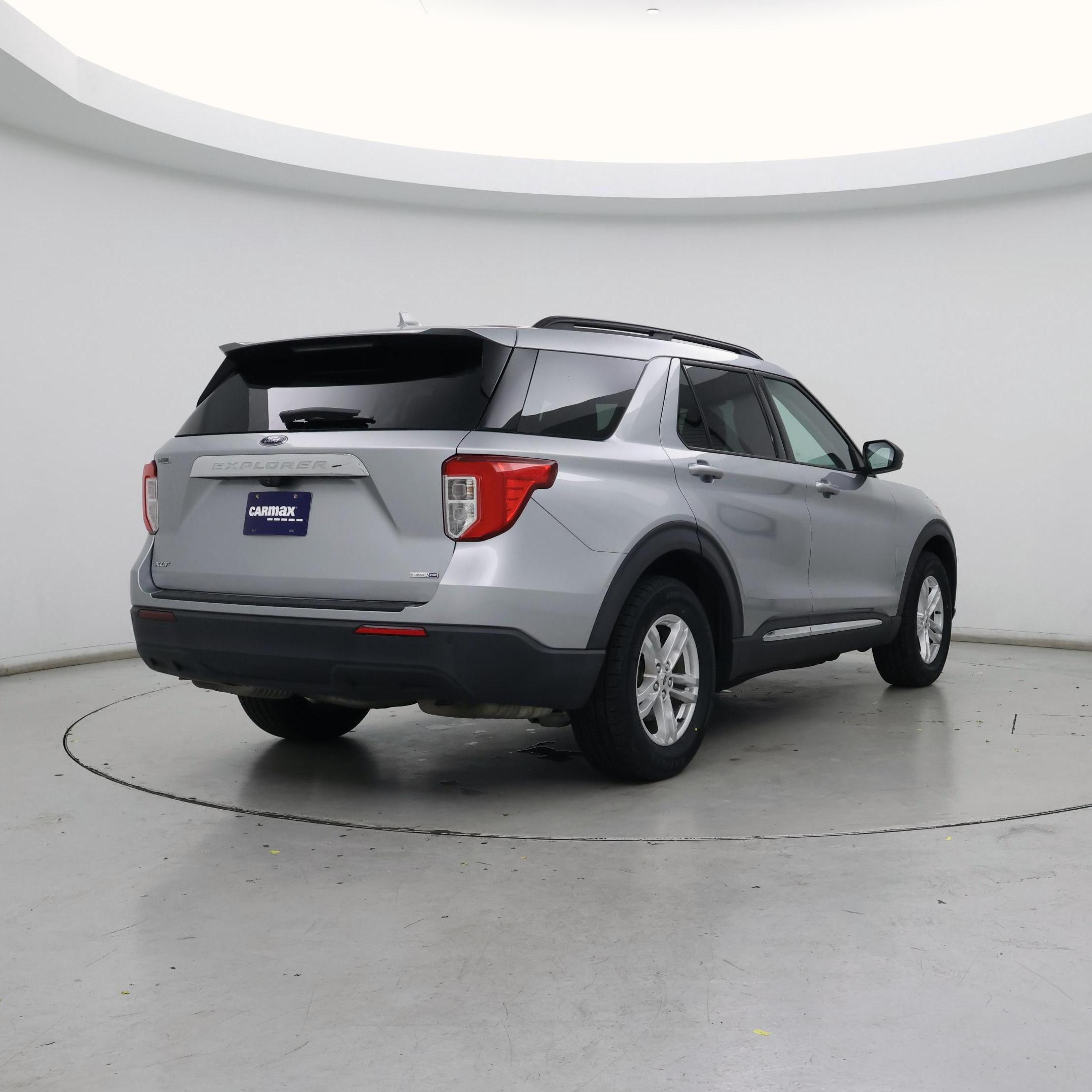 Thumbnail: 2020 Ford Explorer - 8