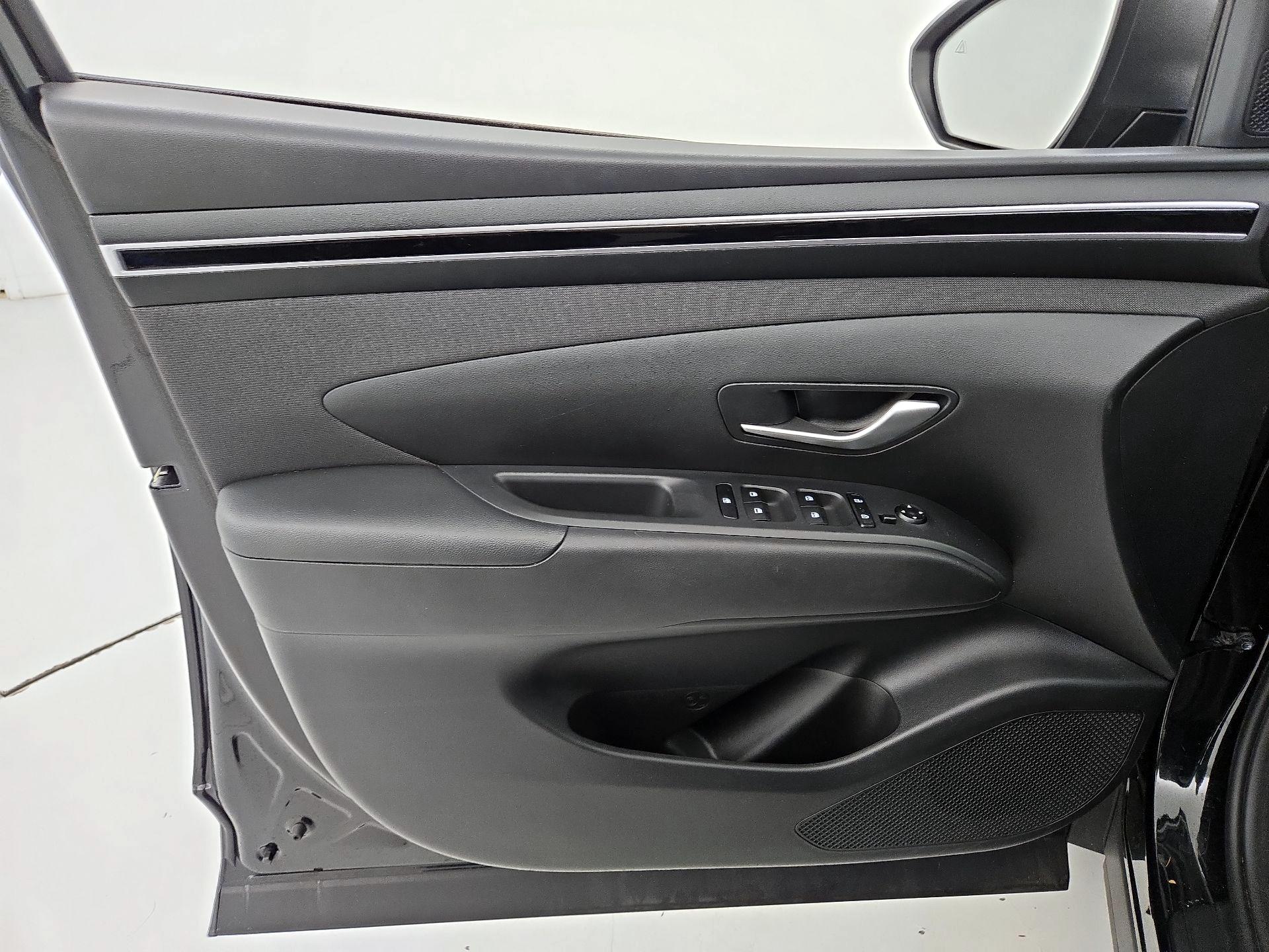 Thumbnail: 2023 Hyundai Tucson - 12