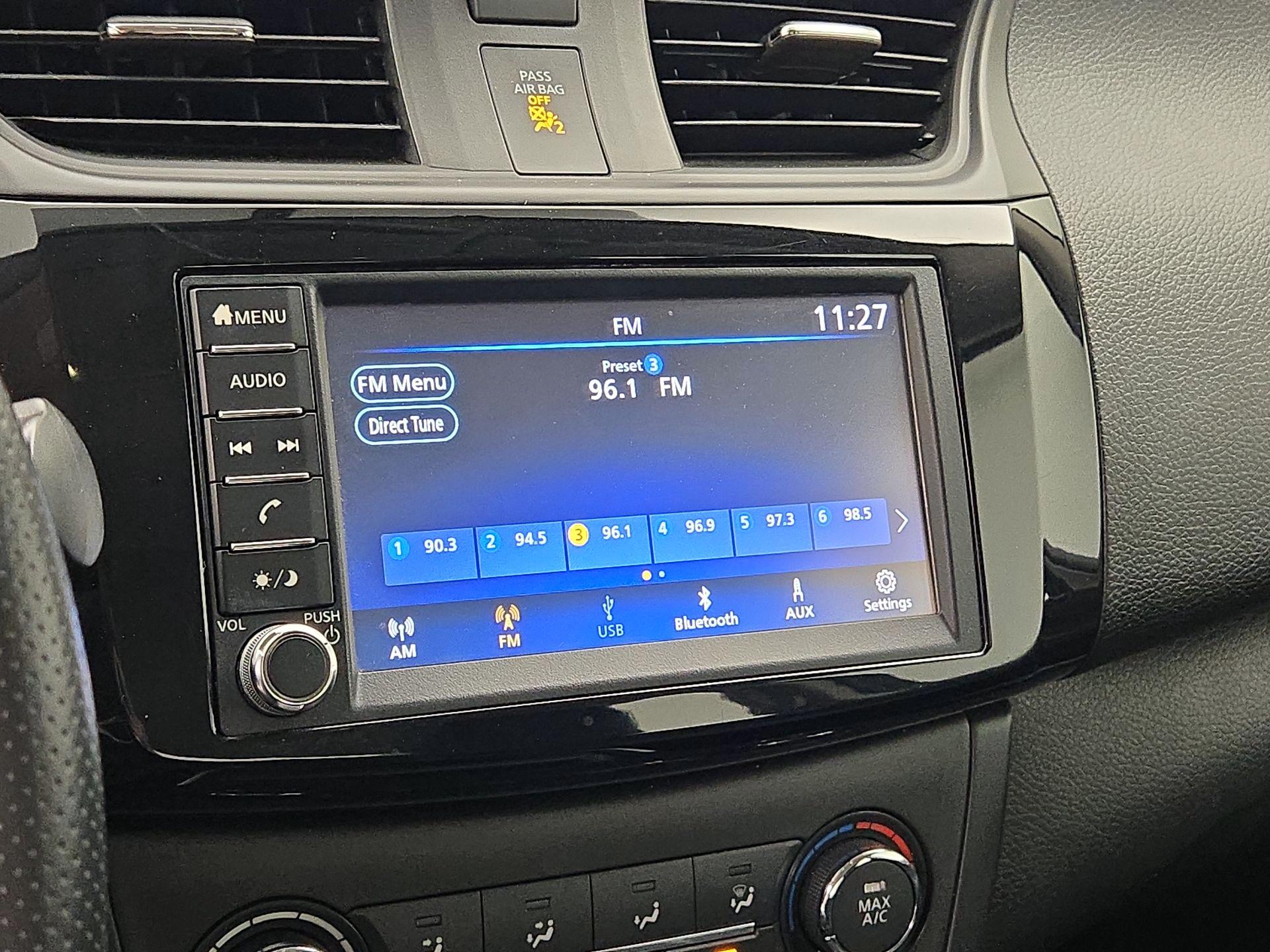 Thumbnail: 2019 Nissan Sentra - 15