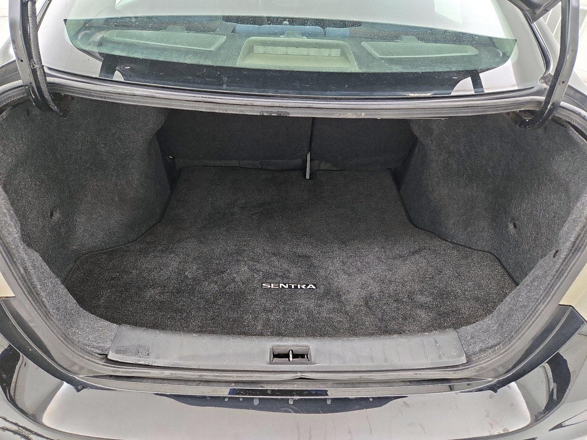 Thumbnail: 2019 Nissan Sentra - 20