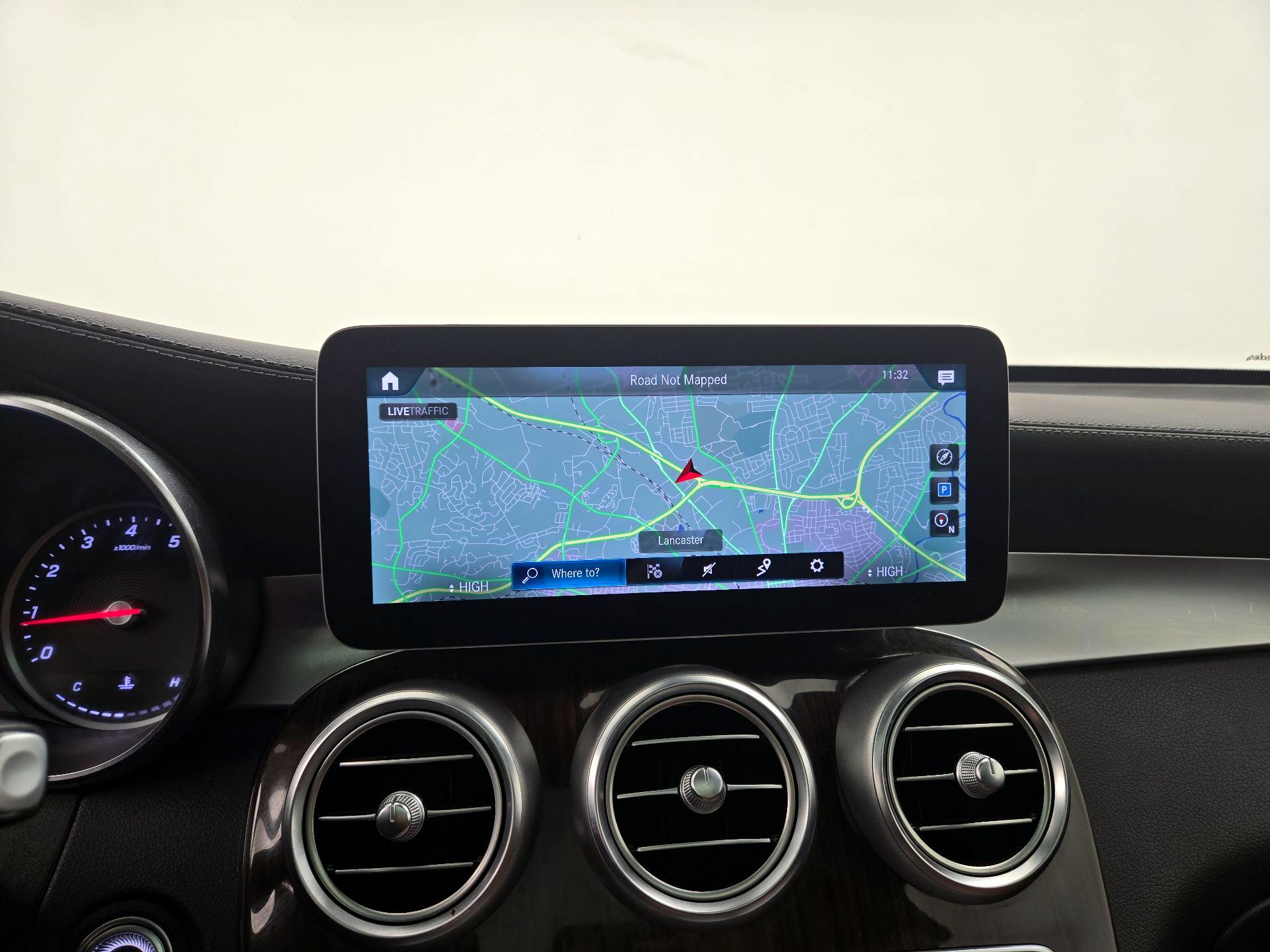 Thumbnail: 2022 Mercedes-Benz GLC - 14