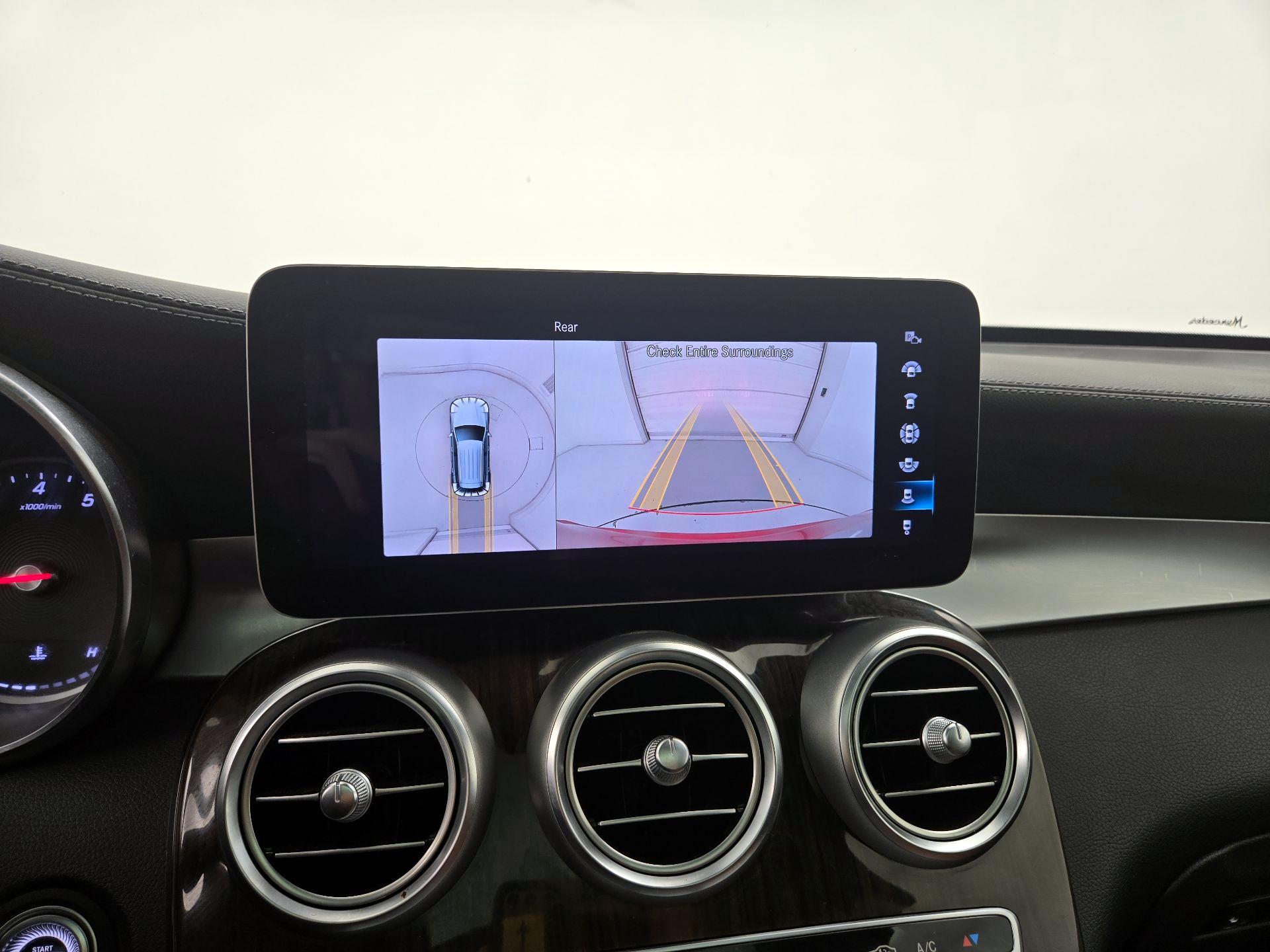 Thumbnail: 2022 Mercedes-Benz GLC - 15