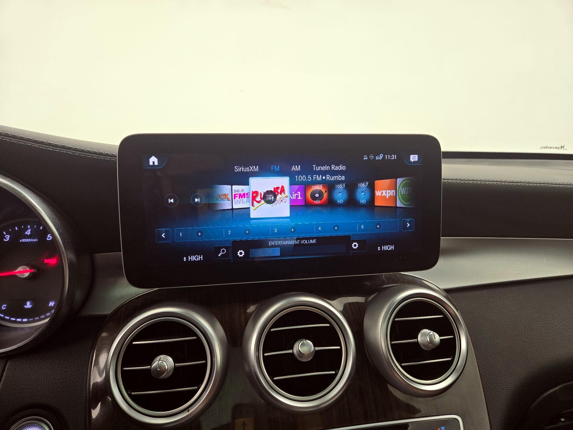 Thumbnail: 2022 Mercedes-Benz GLC - 16