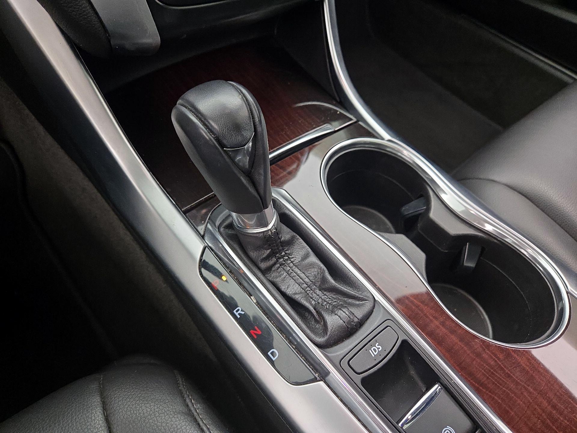 Thumbnail: 2016 Acura TLX - 17