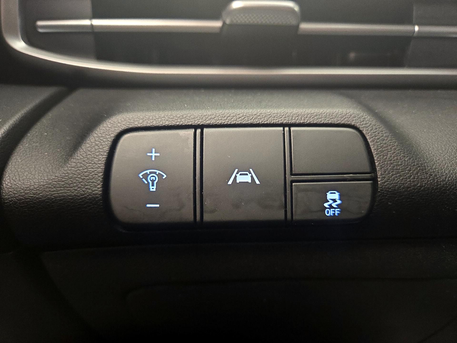 Thumbnail: 2021 Hyundai Elantra - 13