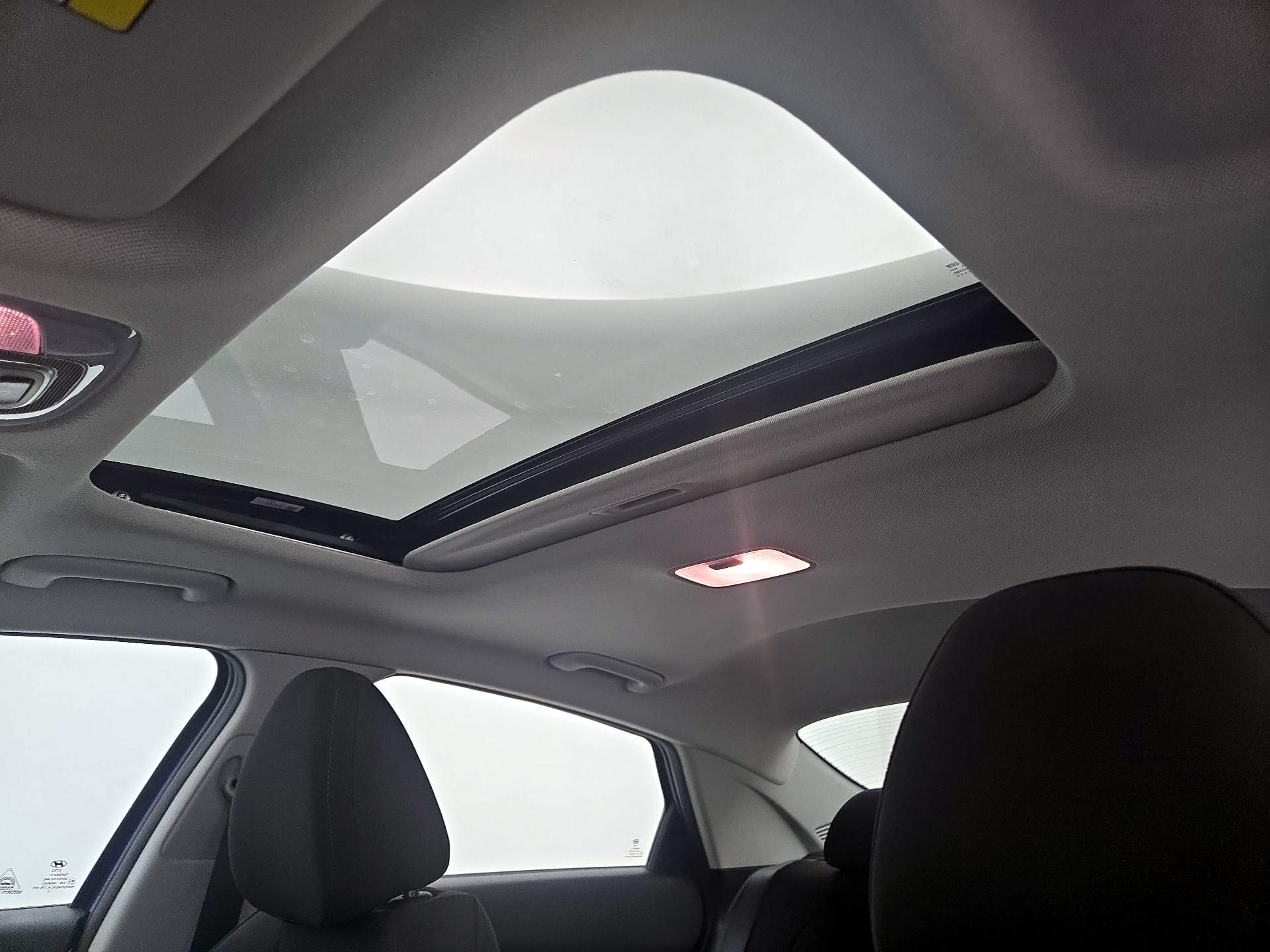 Thumbnail: 2021 Hyundai Elantra - 19