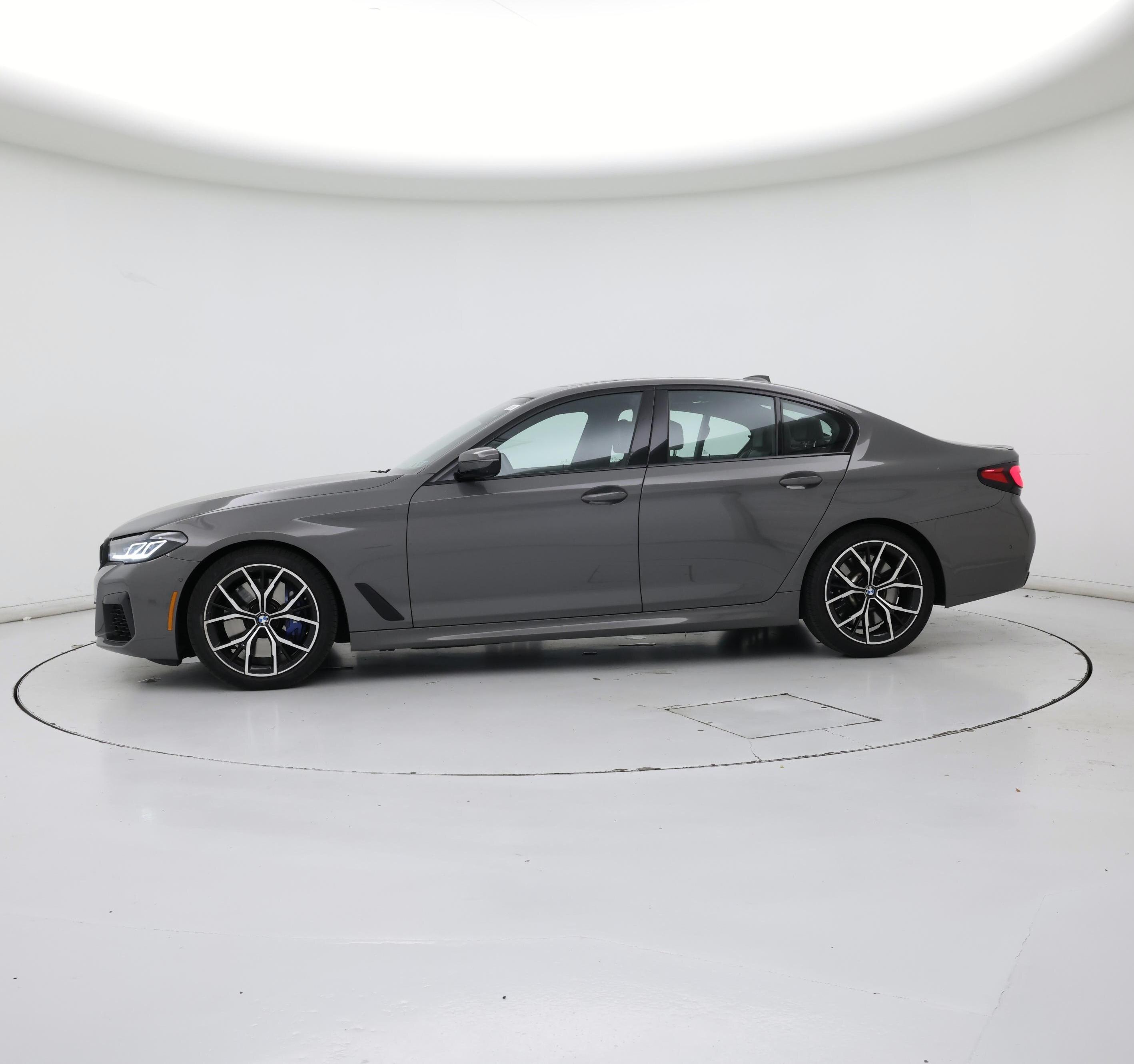 Thumbnail: 2021 BMW 5 Series - 3