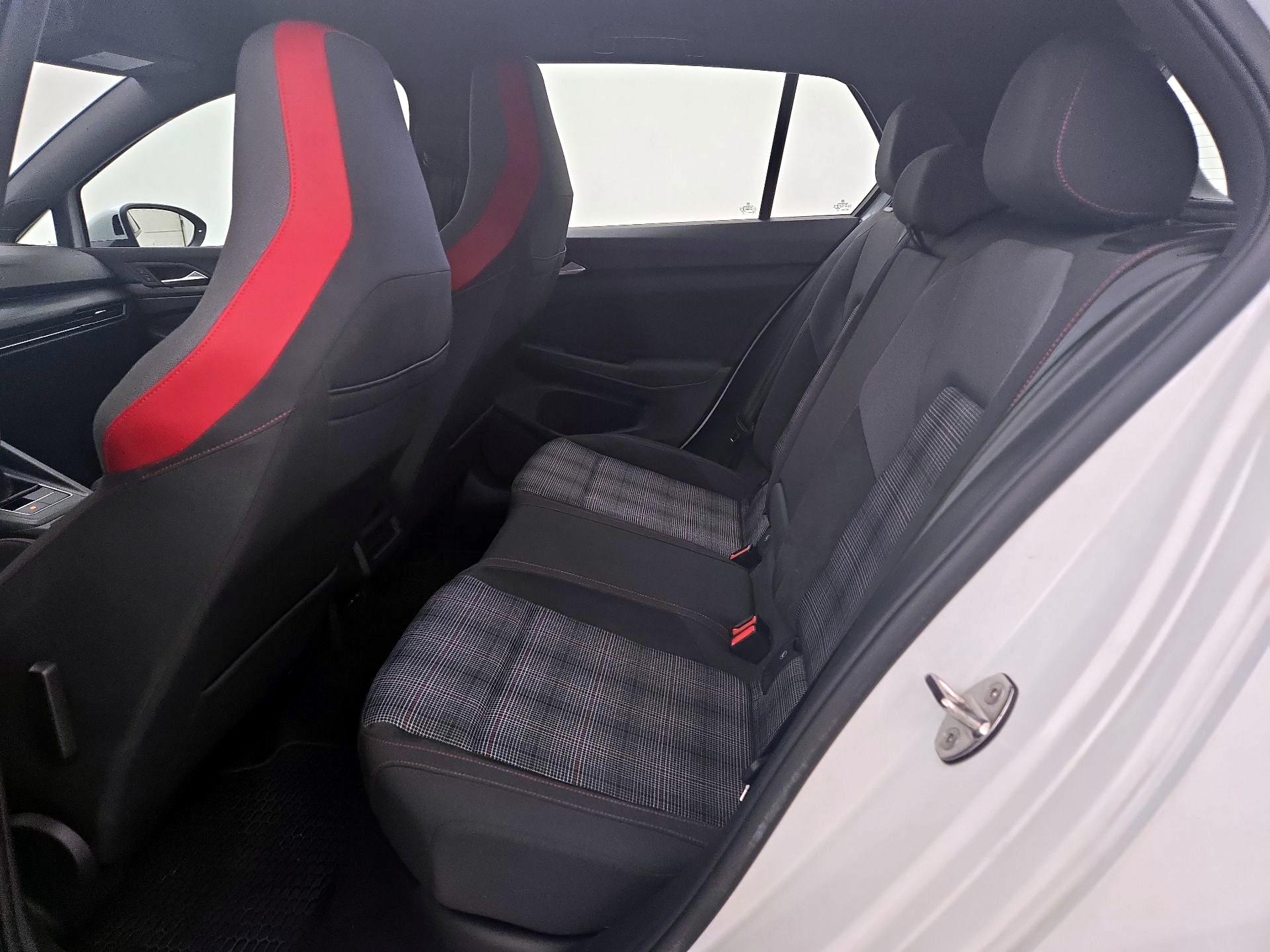 Thumbnail: 2022 Volkswagen Golf - 18