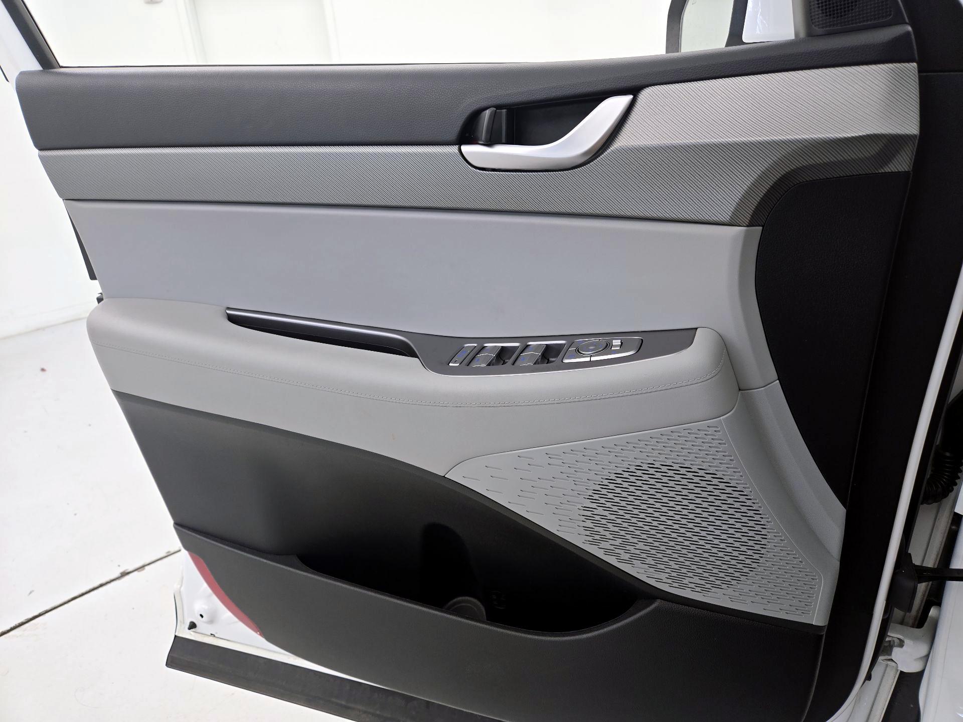 Thumbnail: 2023 Hyundai Palisade - 12