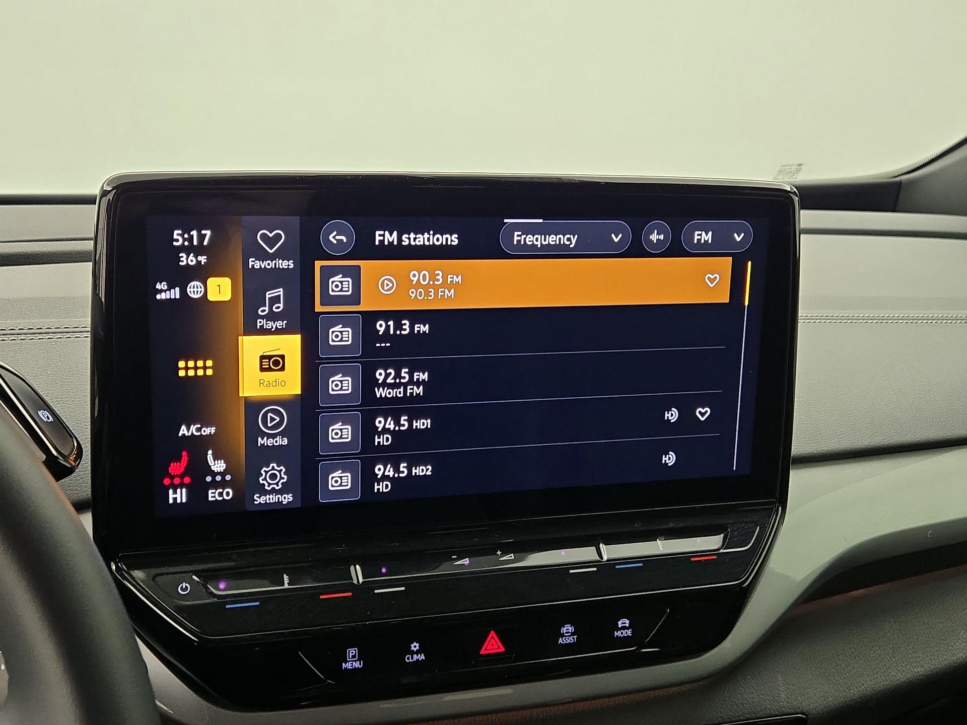 Thumbnail: 2023 Volkswagen ID.4 - 16