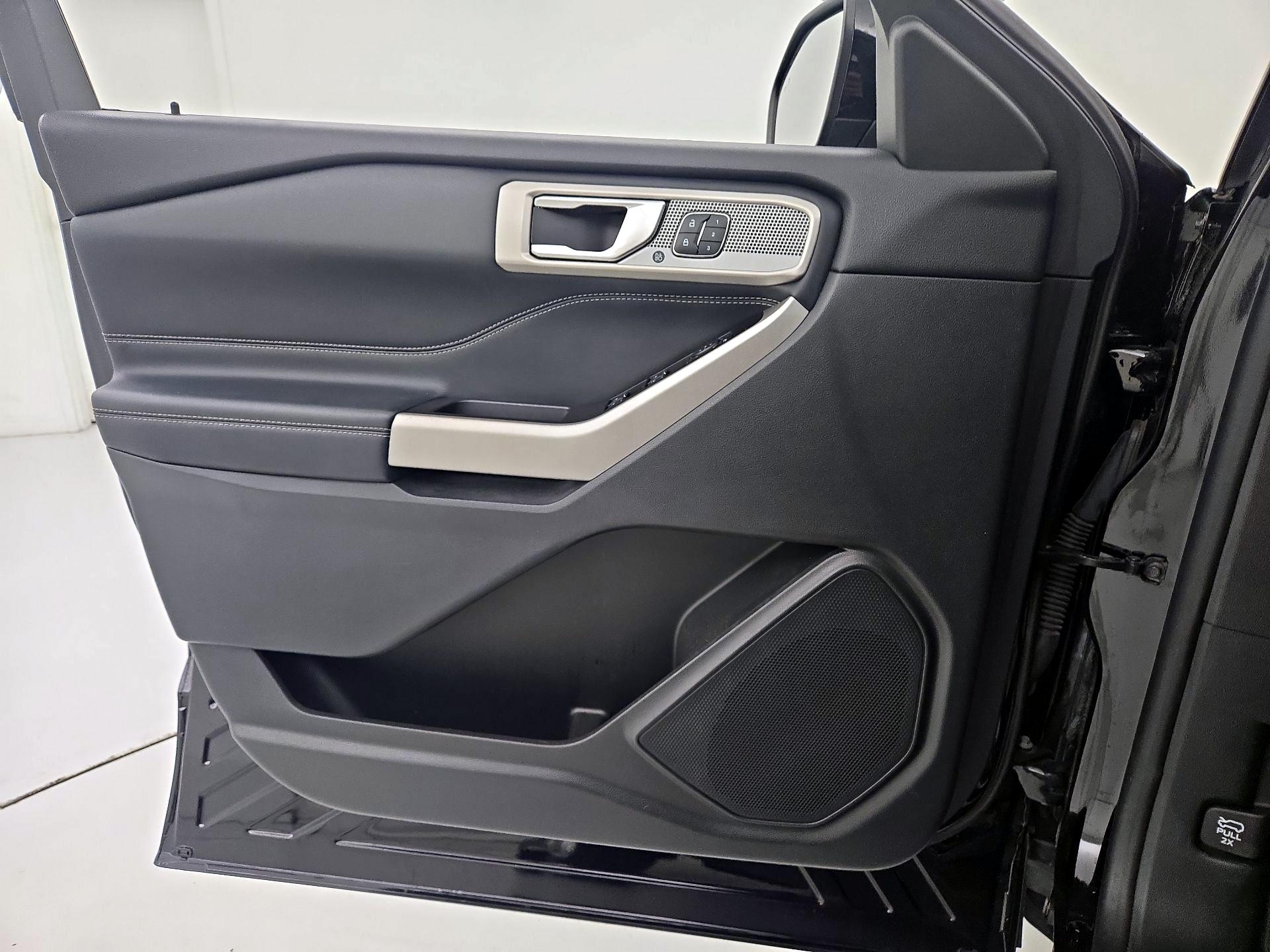 Thumbnail: 2021 Ford Explorer - 12