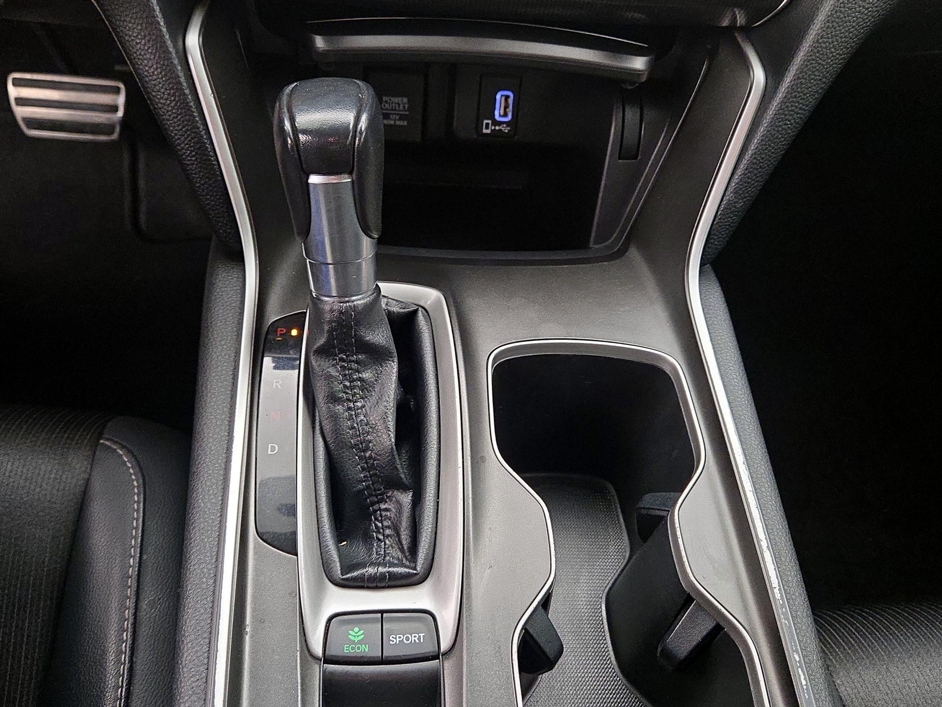 Thumbnail: 2018 Honda Accord - 18