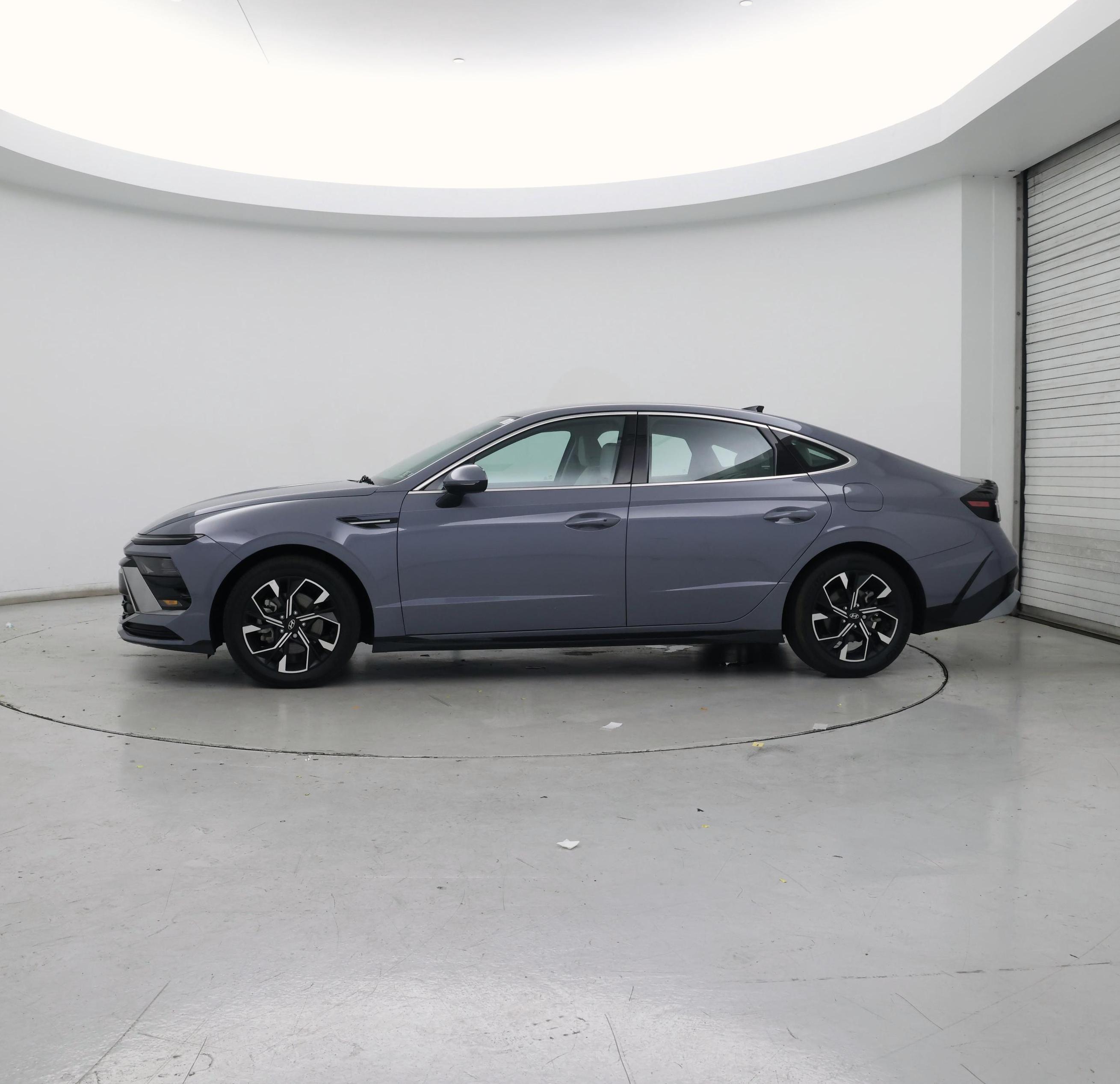 Thumbnail: 2024 Hyundai Sonata - 3