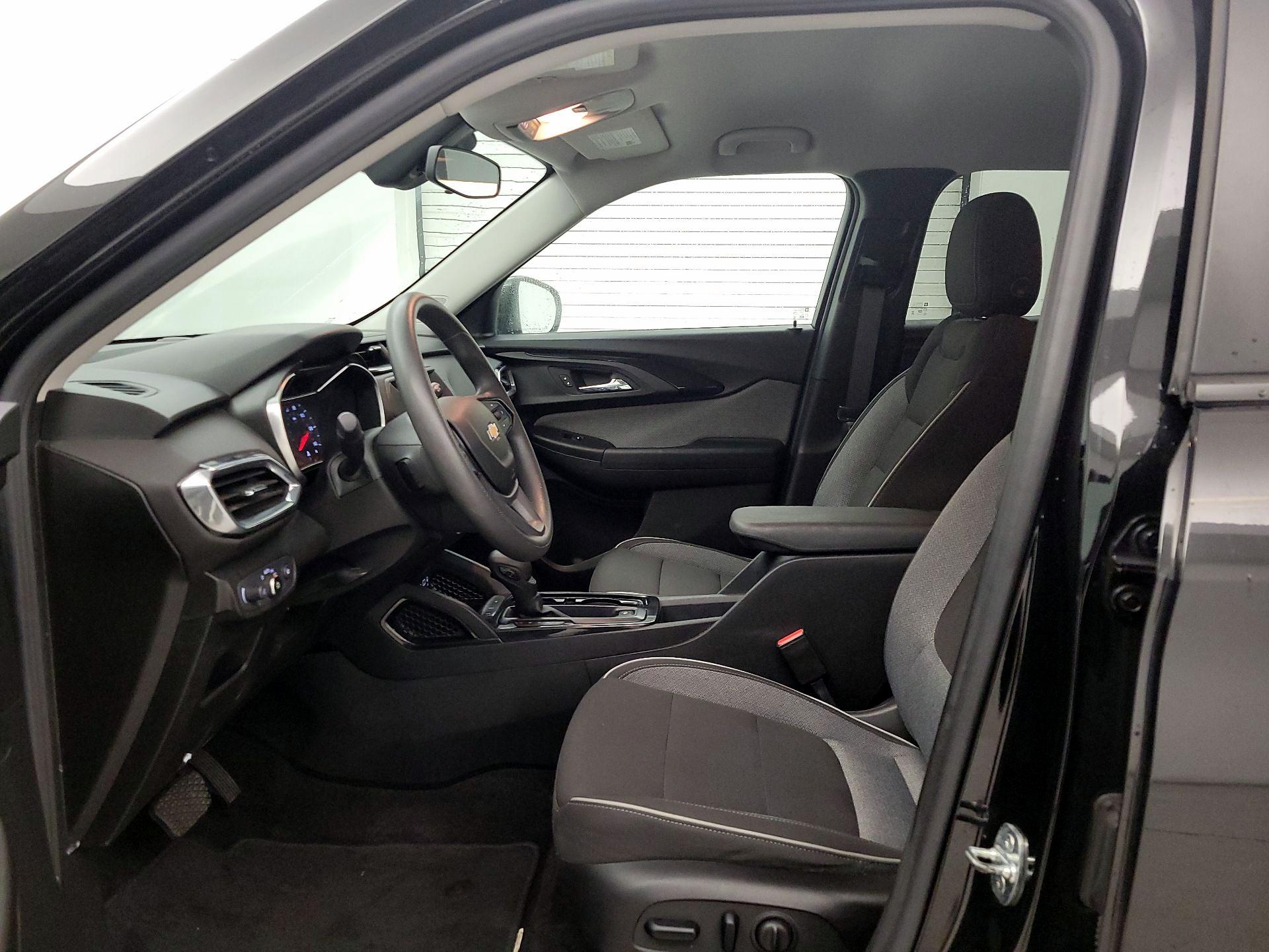 Thumbnail: 2022 Chevrolet TrailBlazer - 11