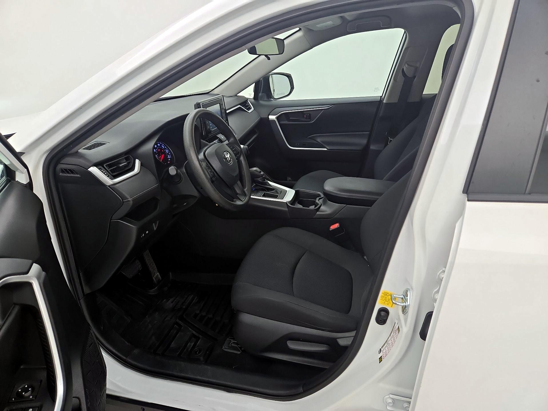 Thumbnail: 2021 Toyota RAV4 - 11