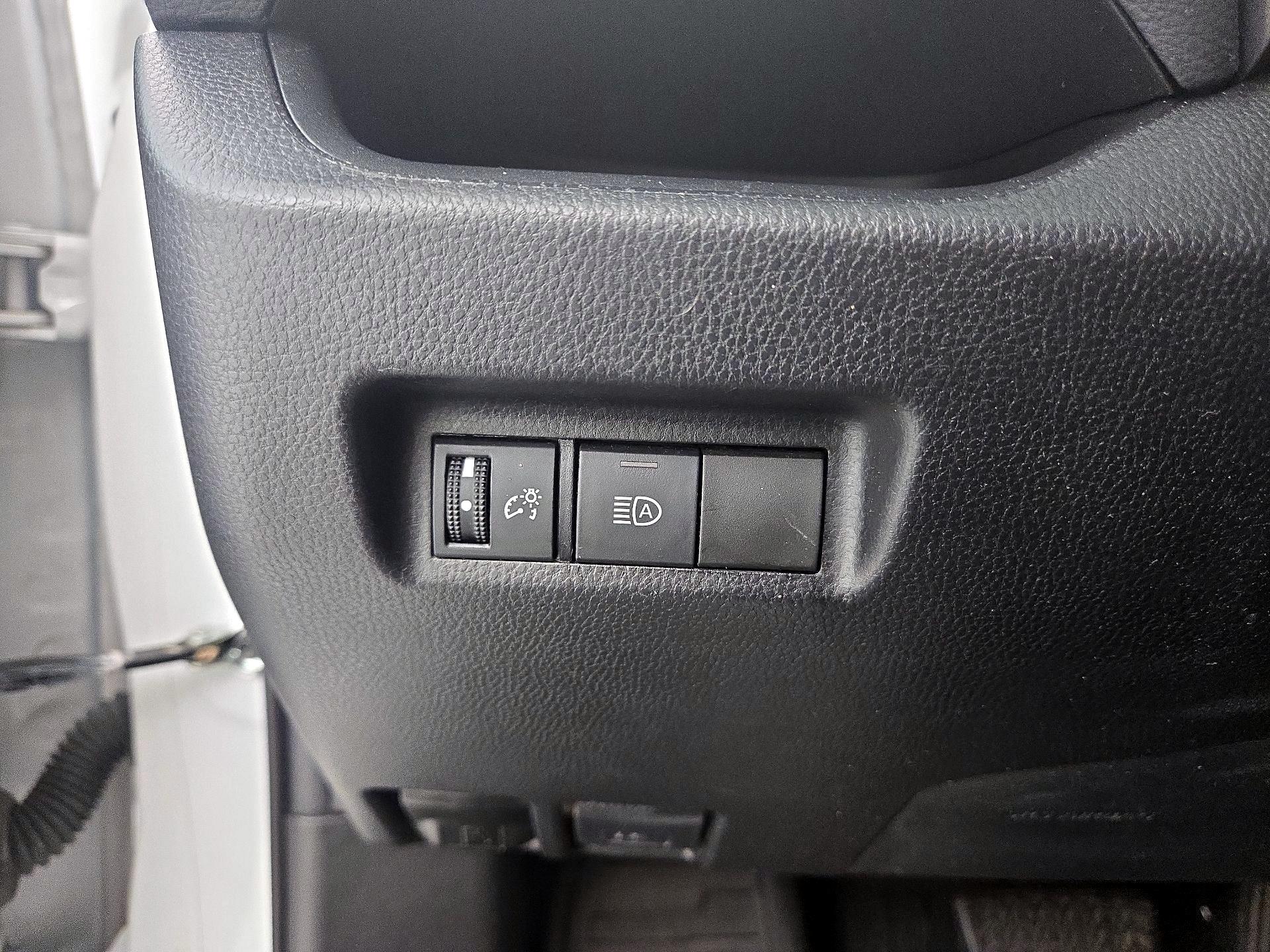 Thumbnail: 2021 Toyota RAV4 - 13