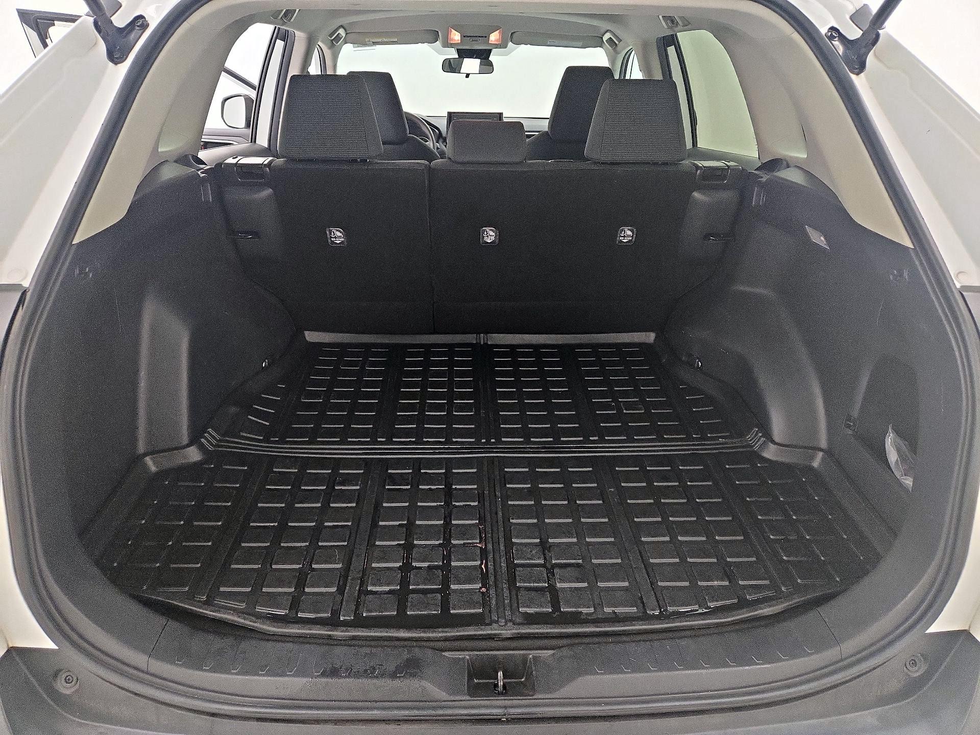 Thumbnail: 2021 Toyota RAV4 - 19