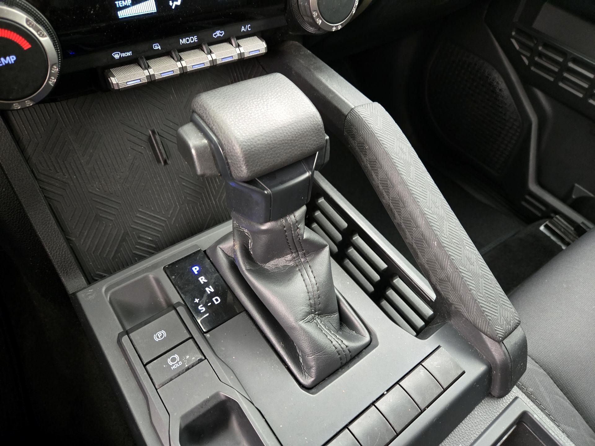 Thumbnail: 2024 Toyota Tacoma - 18