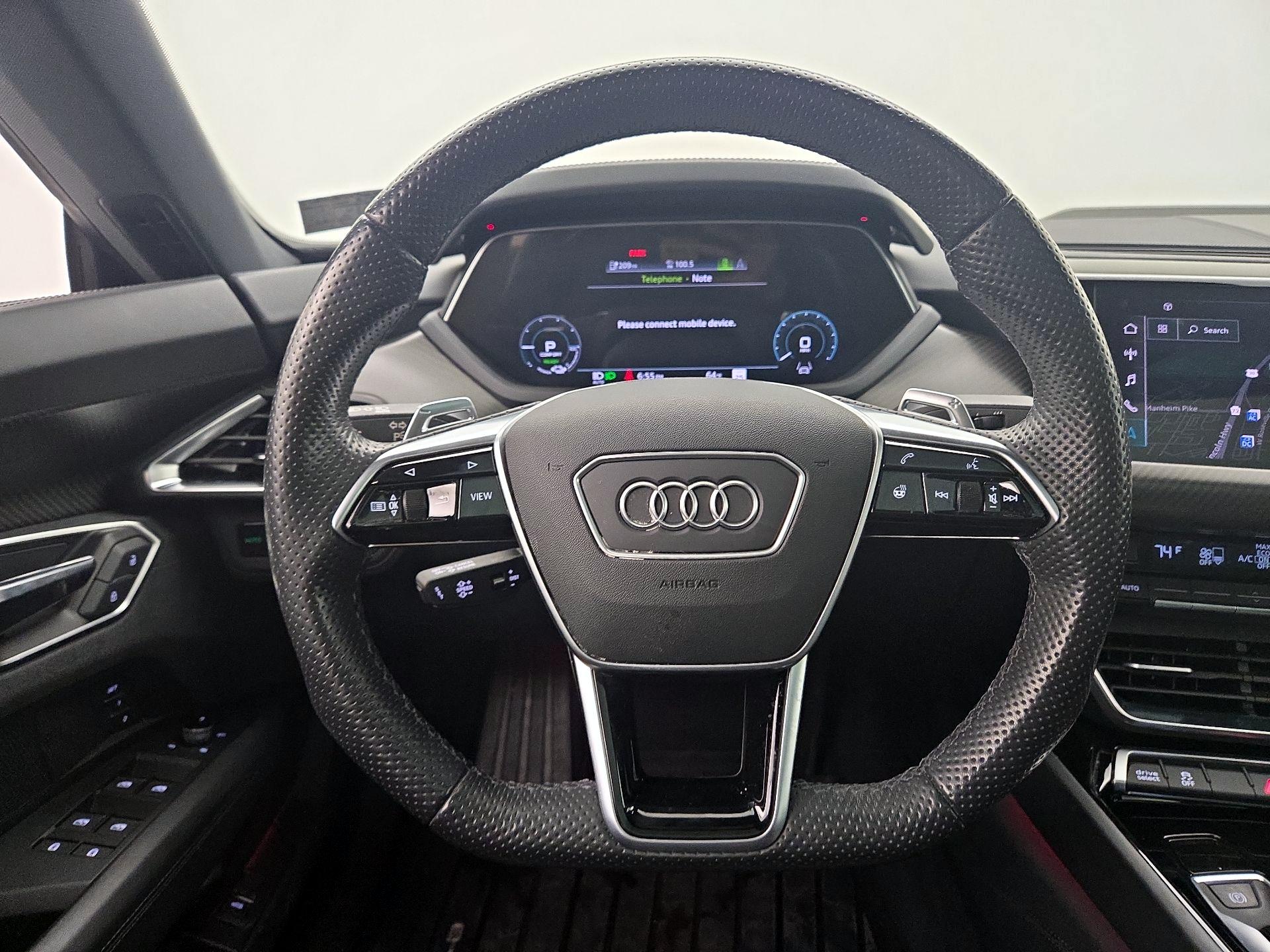 Thumbnail: 2023 Audi e-tron GT - 10